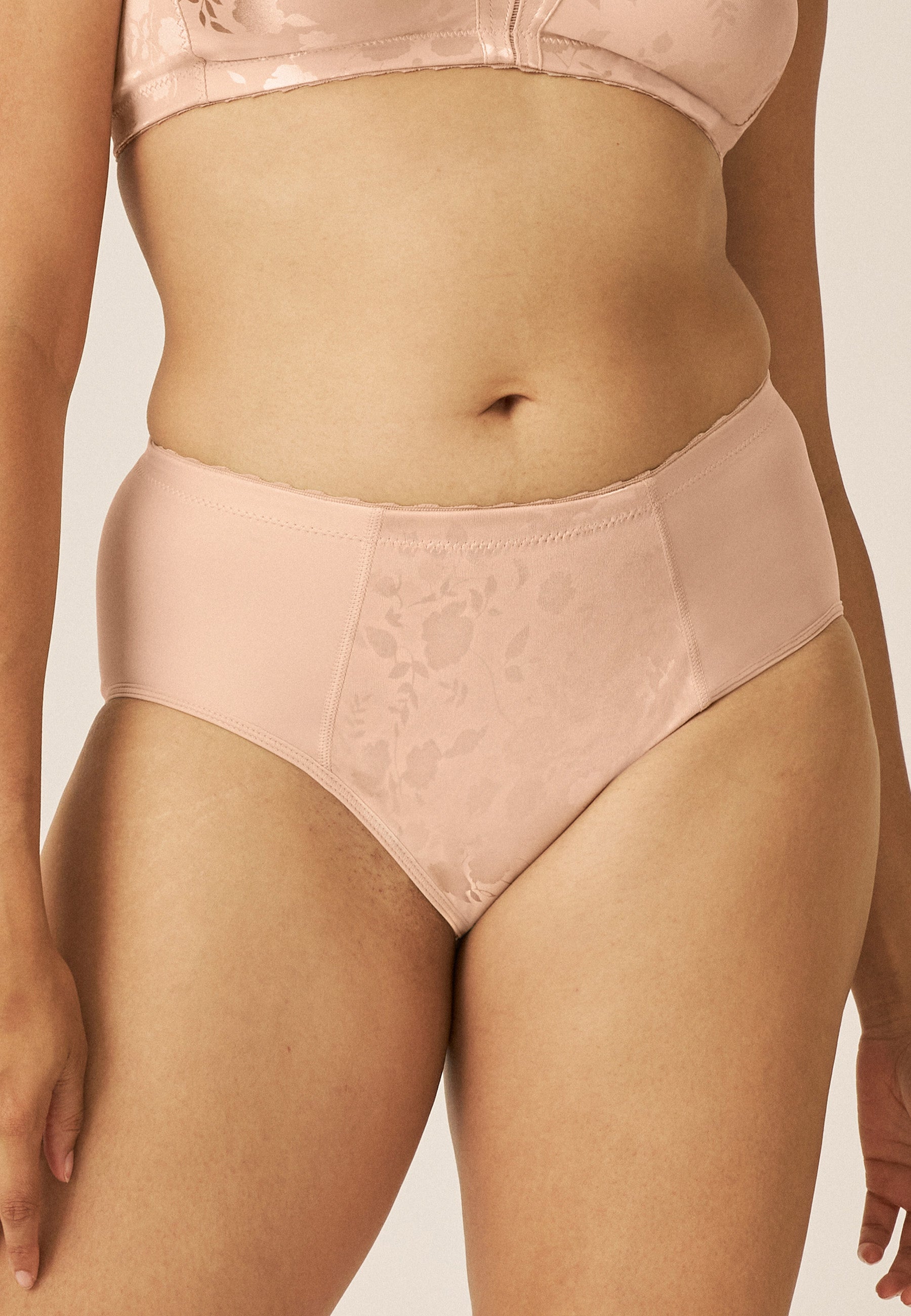 Naturana Minimizer Slip mit Blumenmuster Farbe Light Beige Frontansicht
