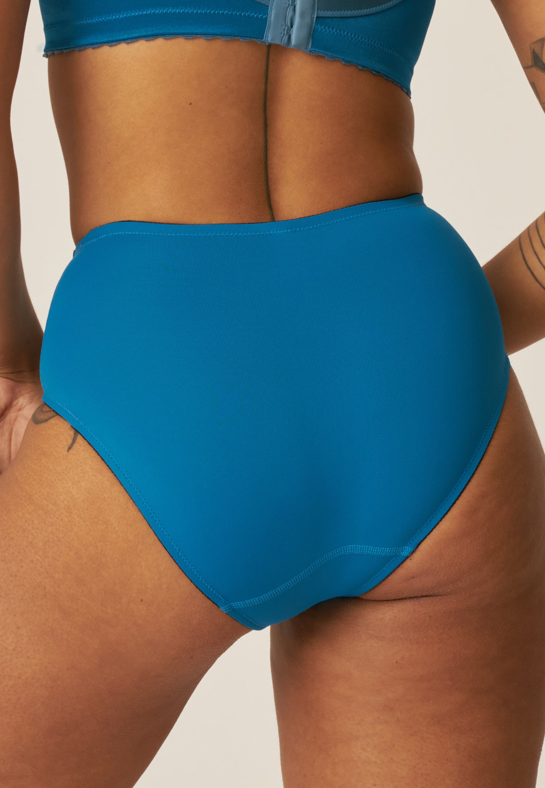 Naturana Minimizer Slip Farbe Mykonos Blue Rückansicht