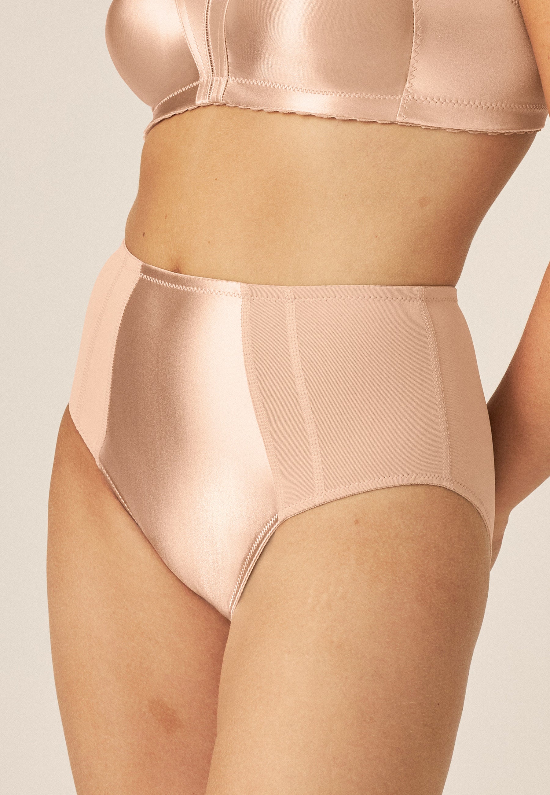 Naturana Minimizer Slip Farbe Light Beige Seitenansicht