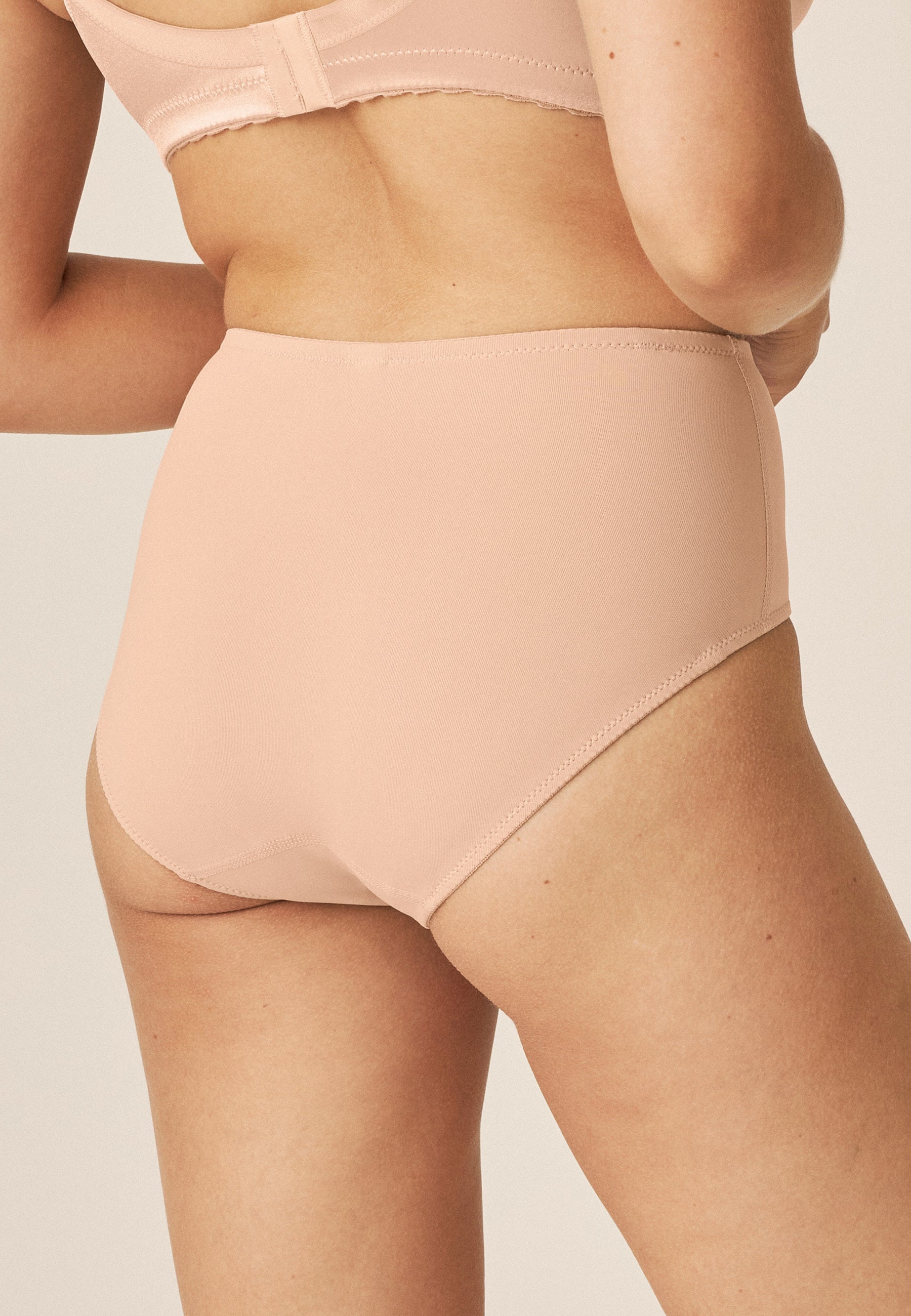 Naturana Minimizer Slip Farbe Light Beige Rückansicht