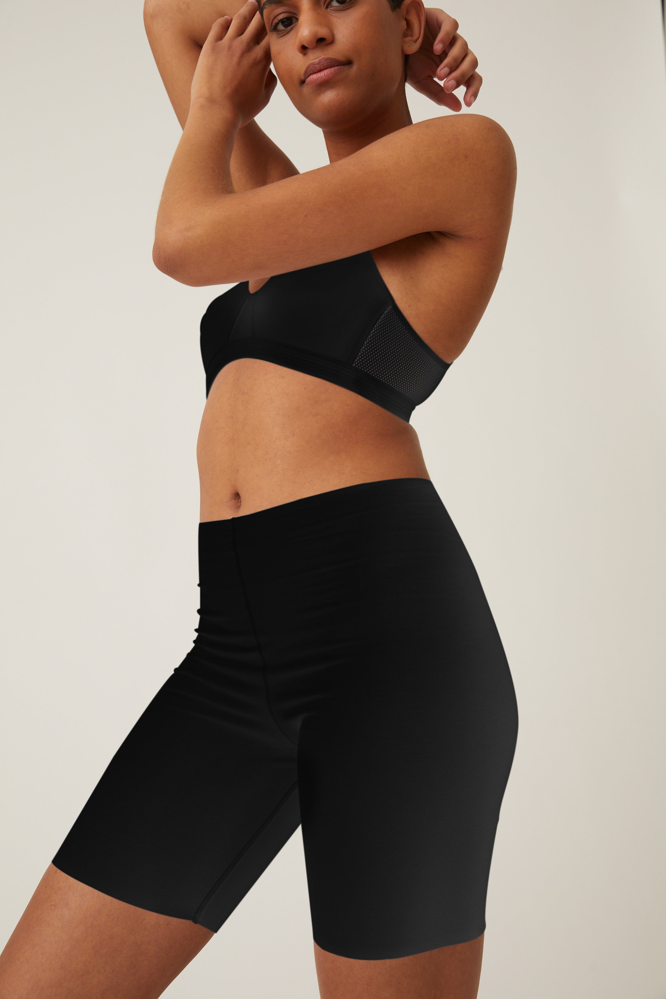 Naturana Baumwoll-Radlershort Cleancut Farbe Schwarz Seitenansicht