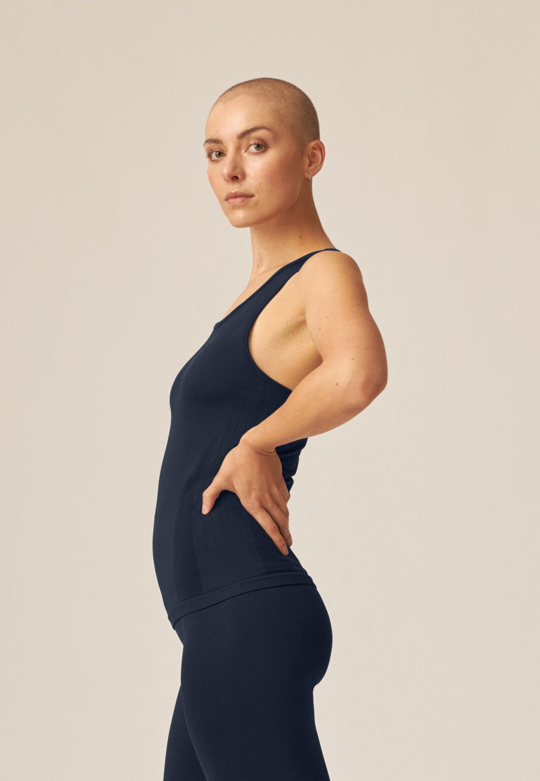 Naturana Sport Top Farbe Dark Blue Seitenansicht