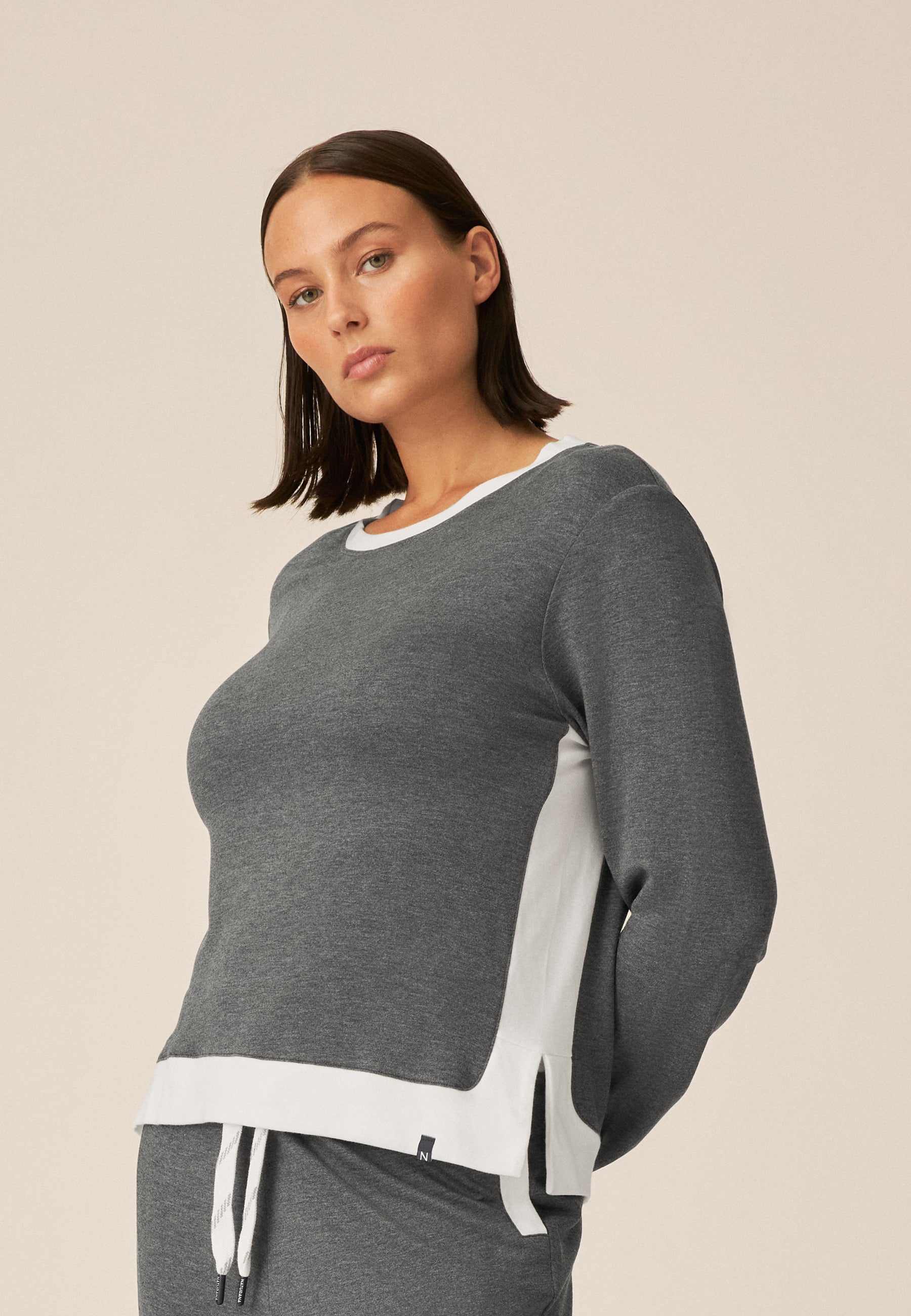 Long-sleeved shirt with a round neckline - Anthrazit Melange
