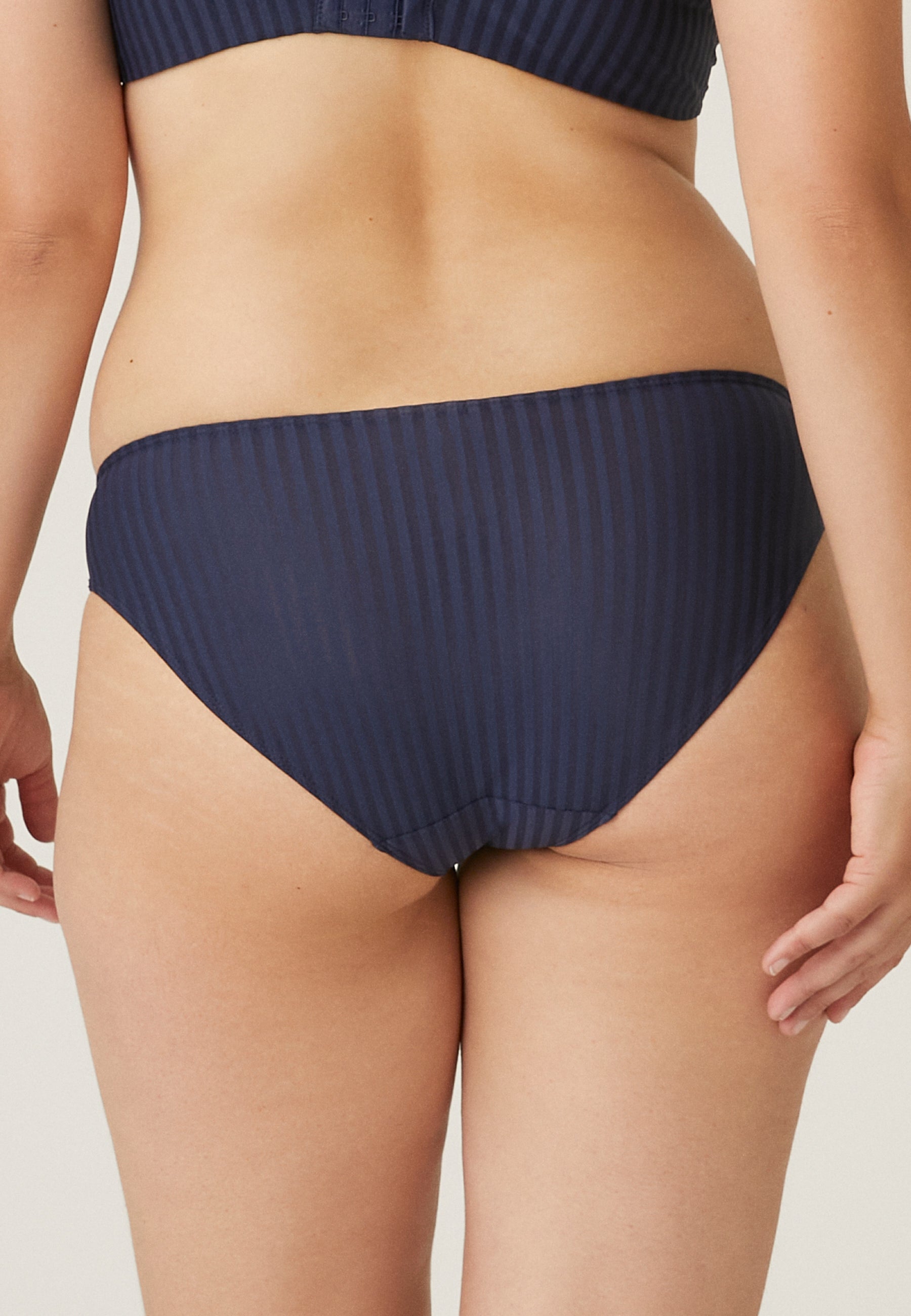 Naturana Streifen Slip Farbe Navy Rückansicht