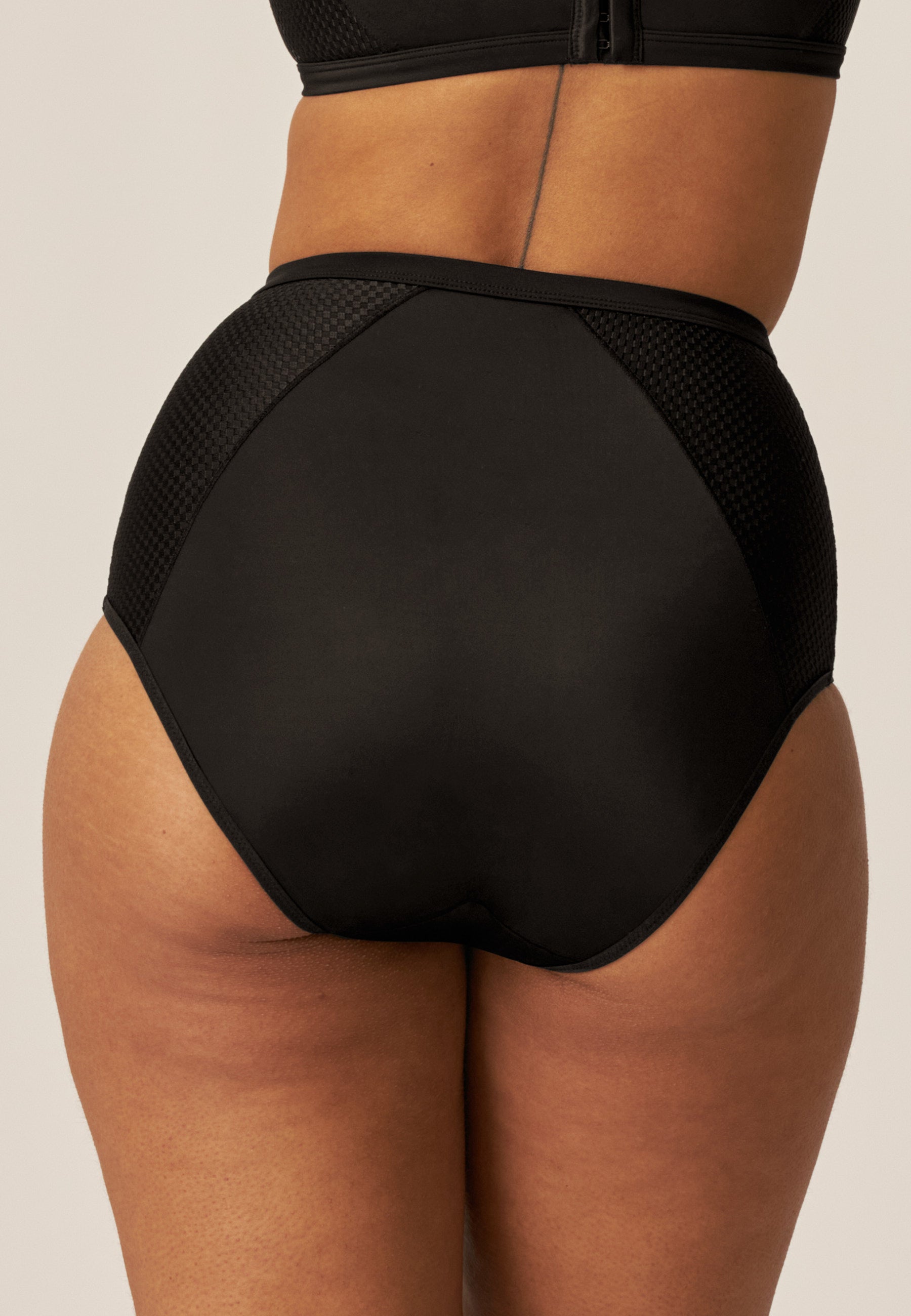 Naturana Comfort High Waist Slip Farbe Schwarz Rückansicht