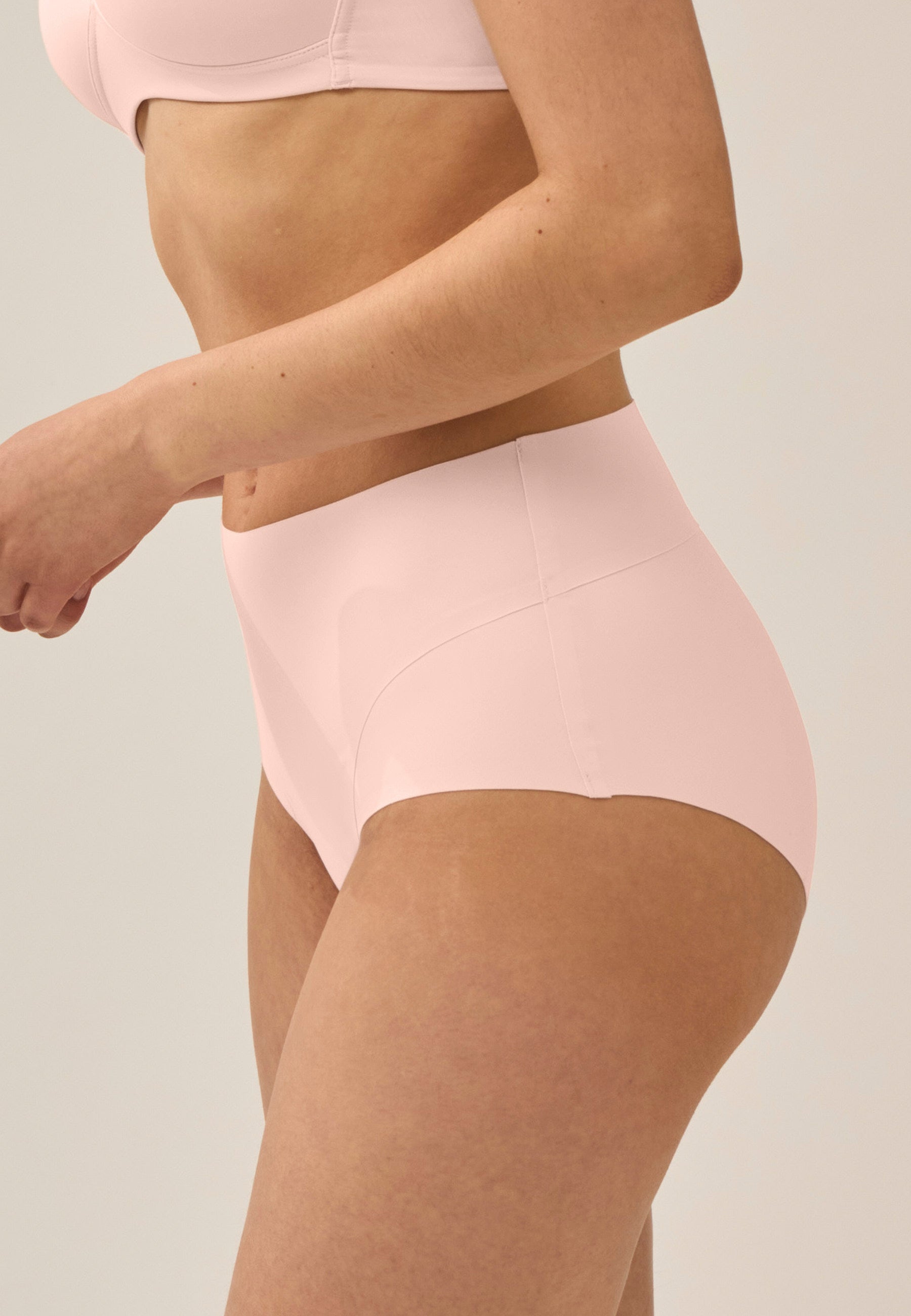Naturana High Waist Slip mit leichtem Shape-Effekt Farbe Blush Seitenansicht