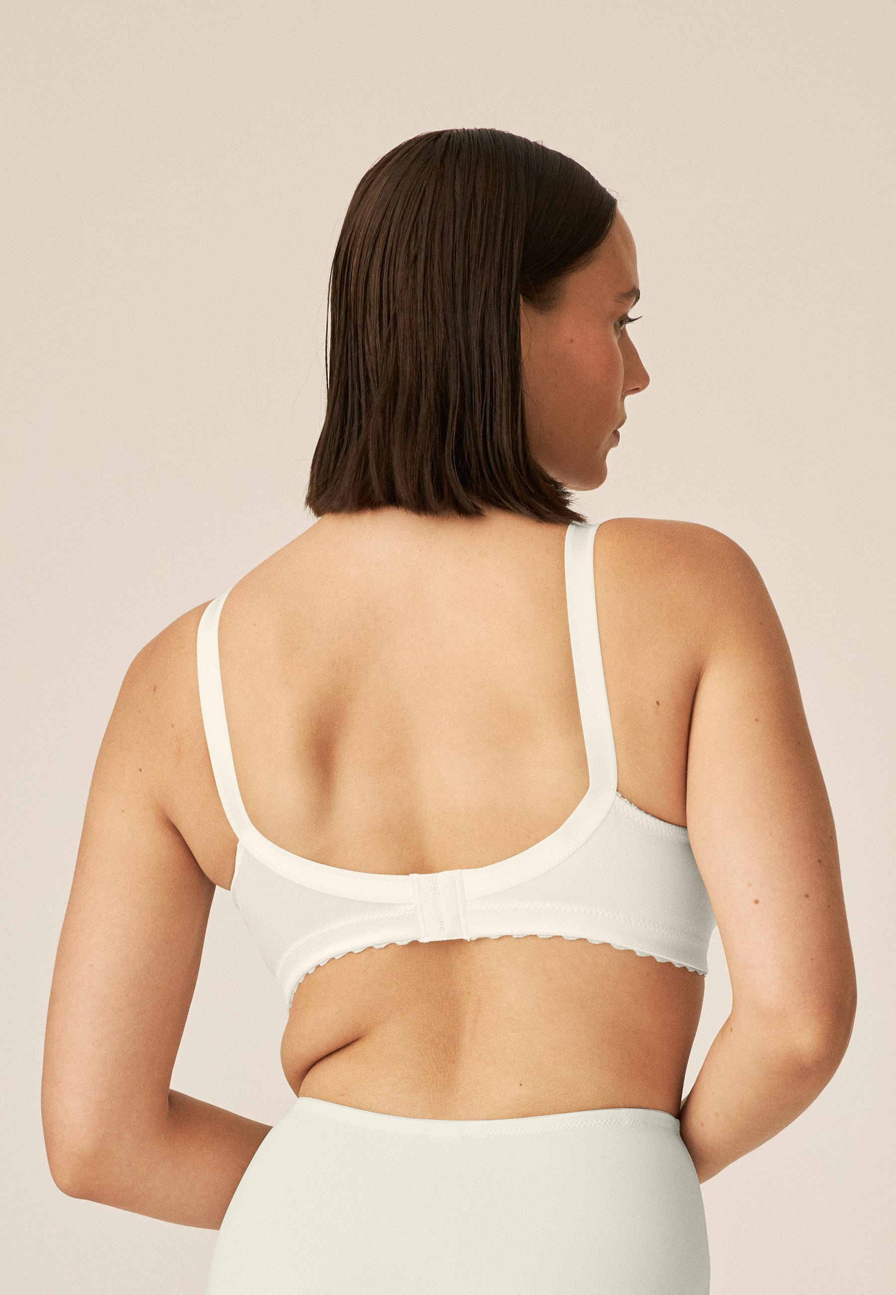 Naturana Minimizer Soft -BH Farbe Champagner Rückansicht