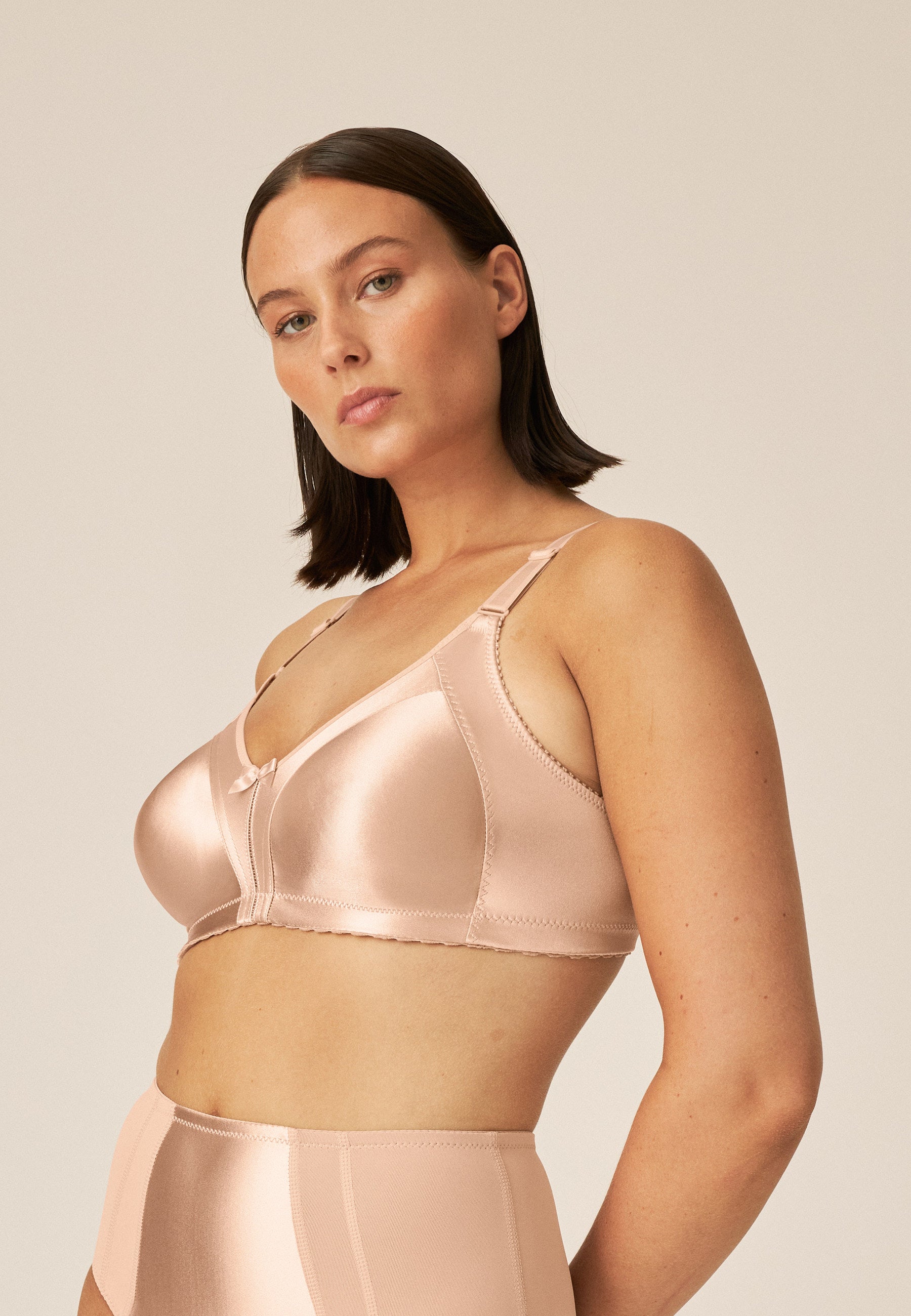 Naturana Minimizer Soft -BH Farbe Light Beige Seitenansicht