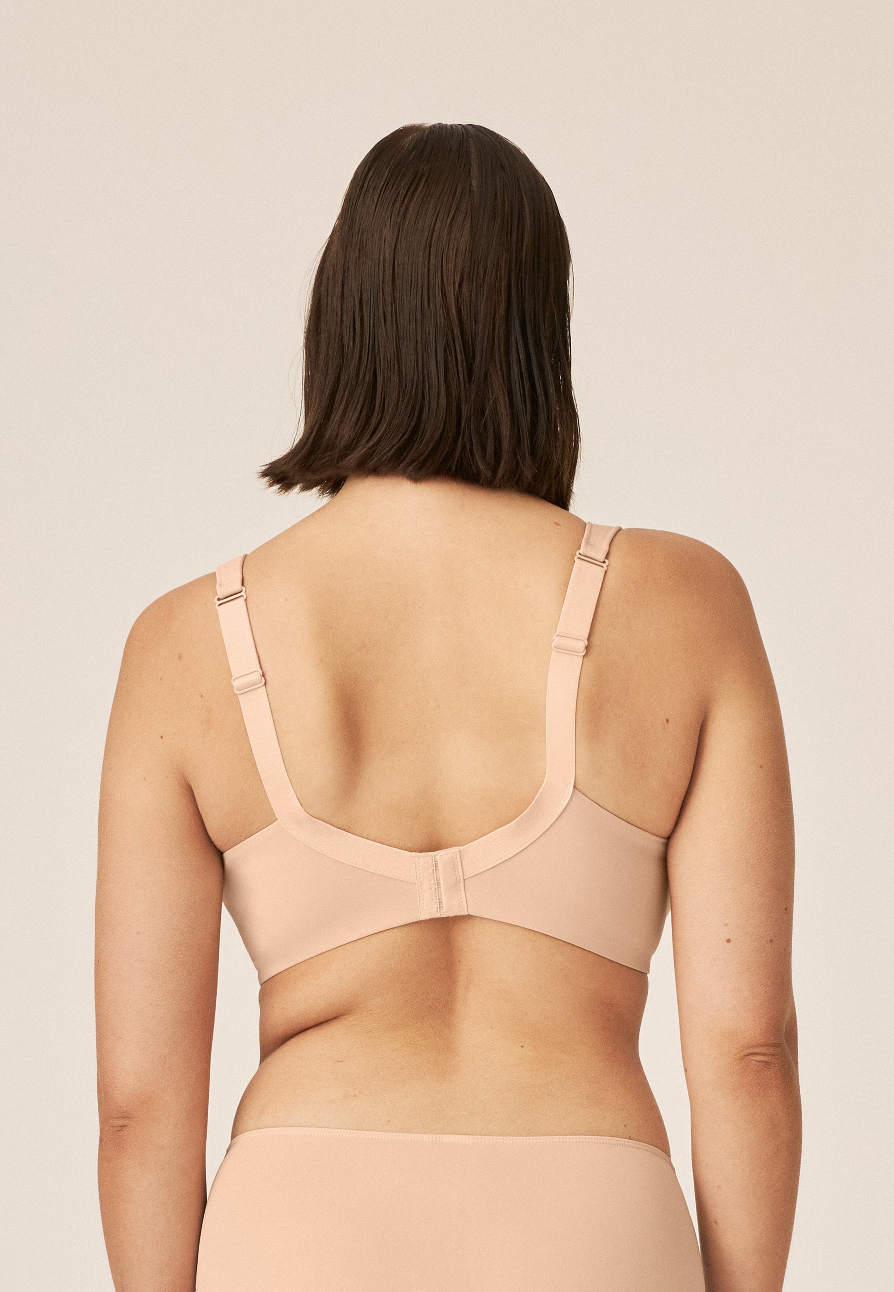 Naturana Wednesday Bügelloser BH mit Schale und Glanzband Farbe Light Beige Rückansicht