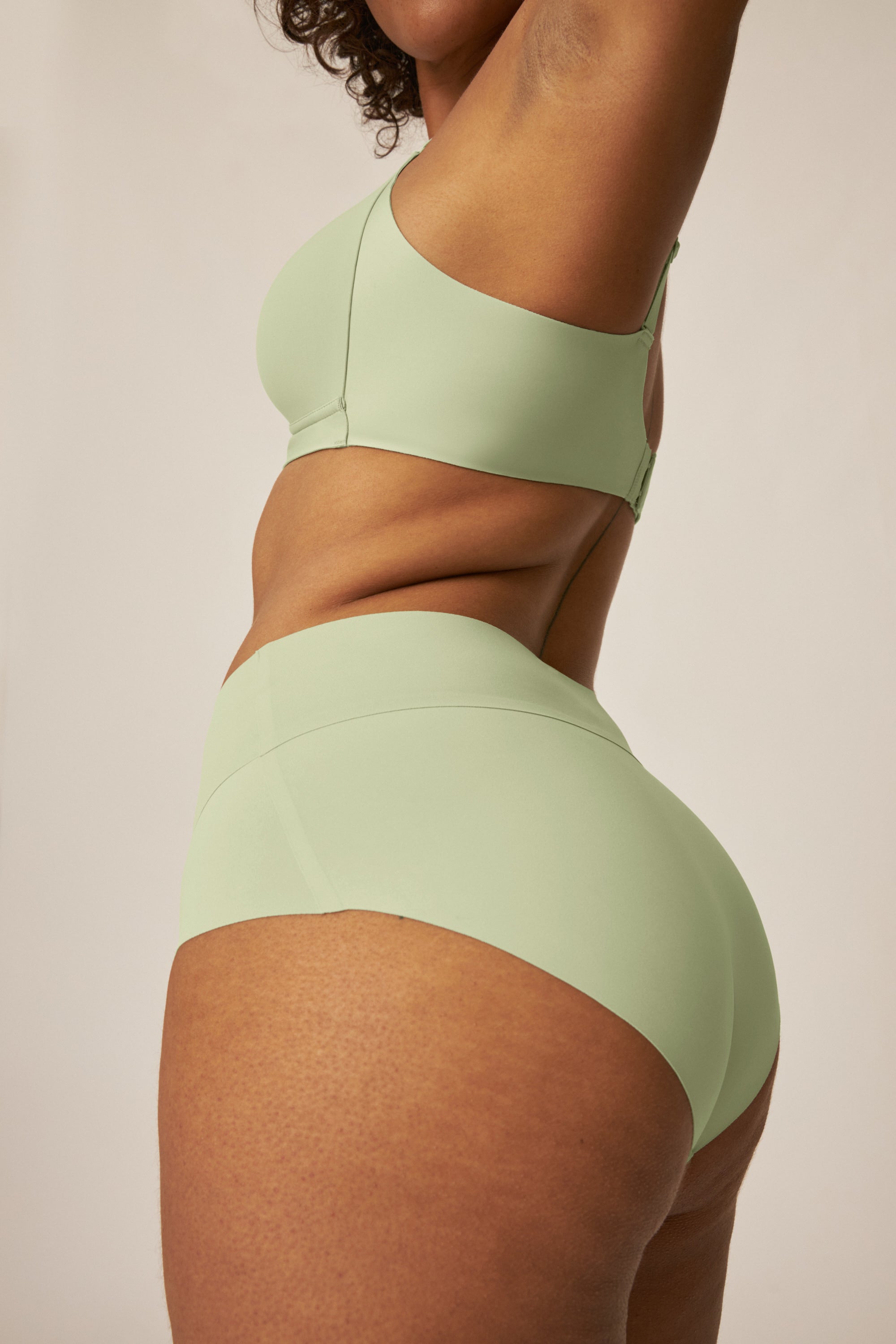 Soft bra with side smoother effect - Pale Greenshield