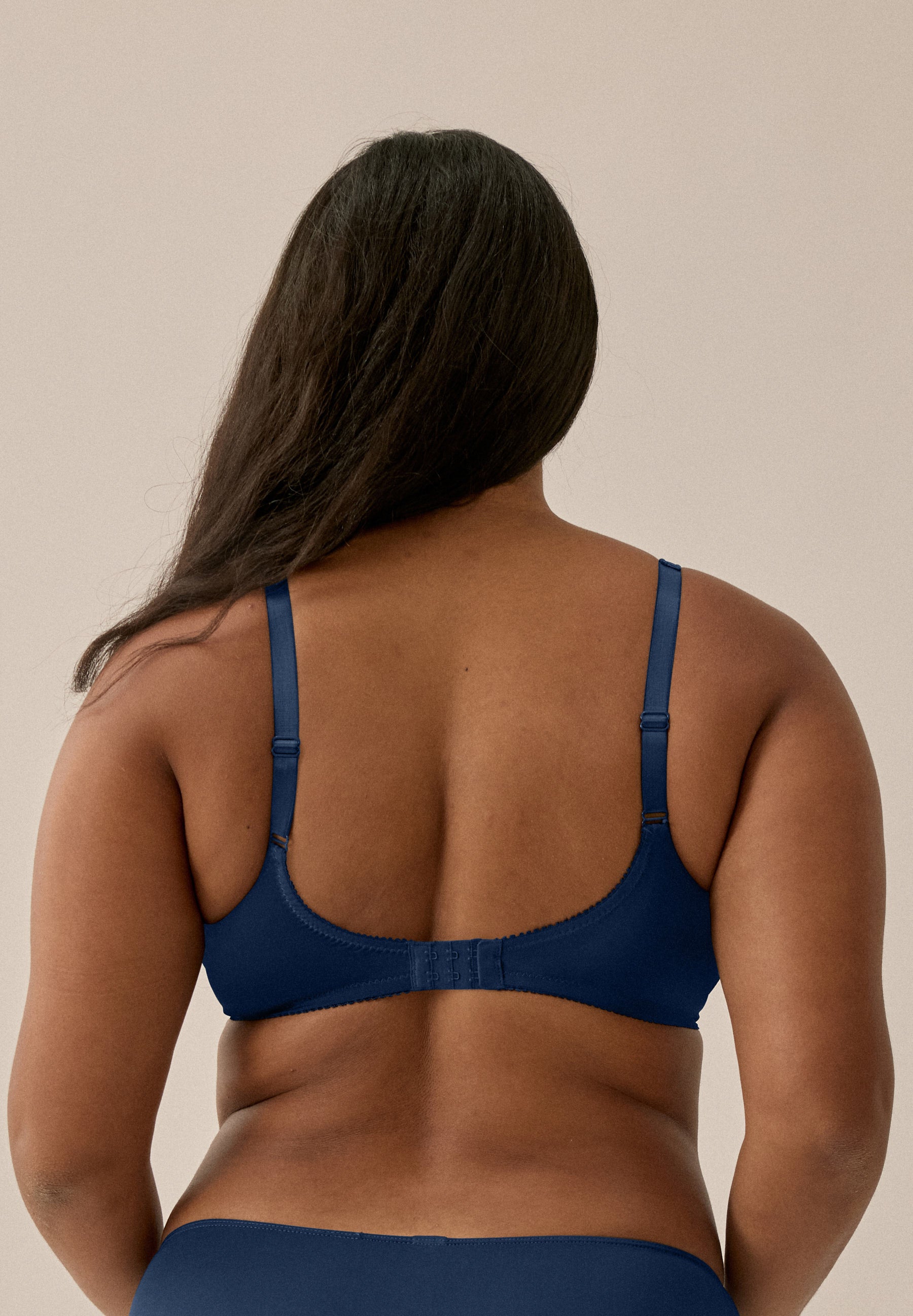Sujetador suave con copa y tirantes de sujeción - Navy