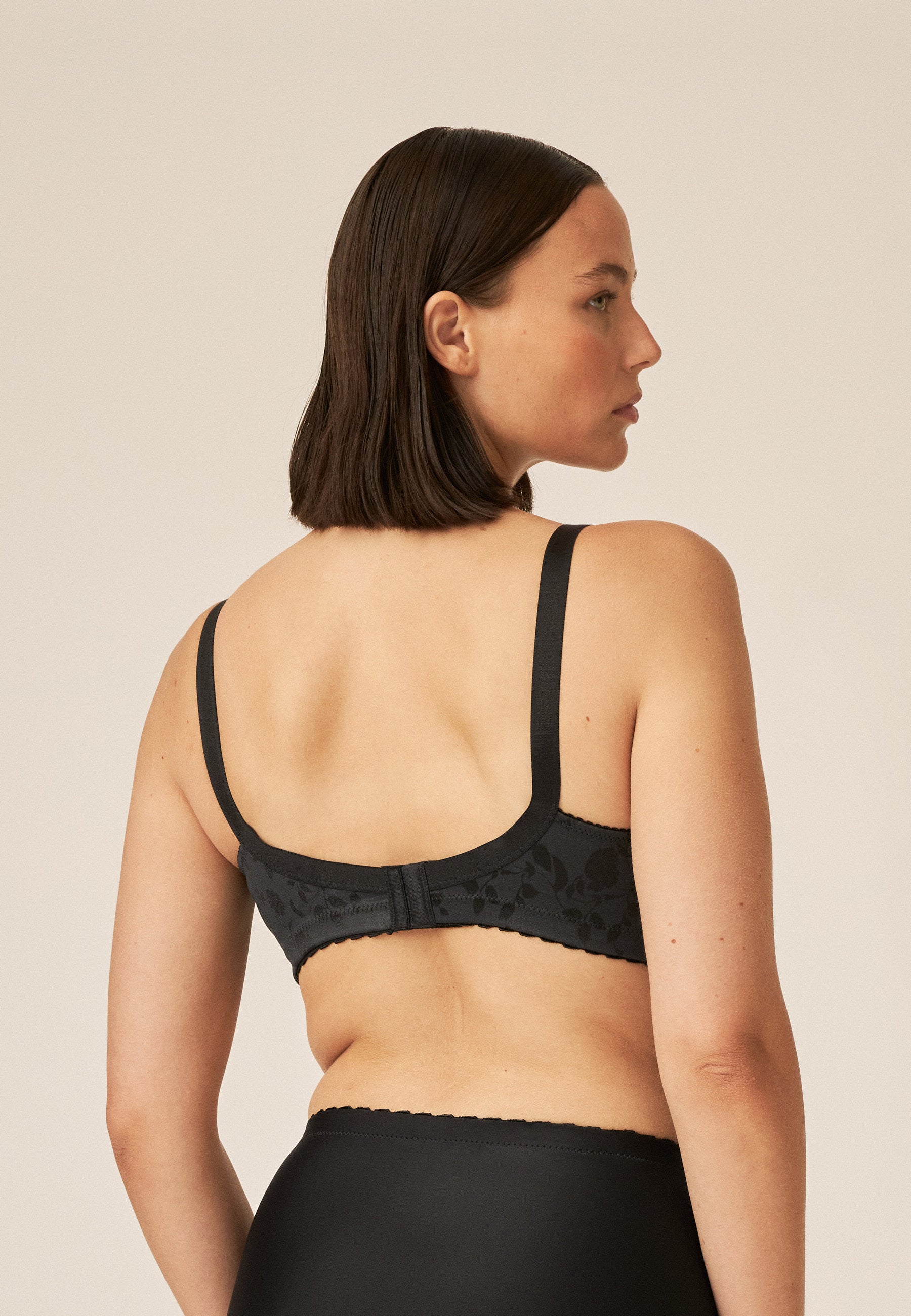 Naturana Minimizer Soft-BH in Blumenmuster Farbe Schwarz Rückansicht