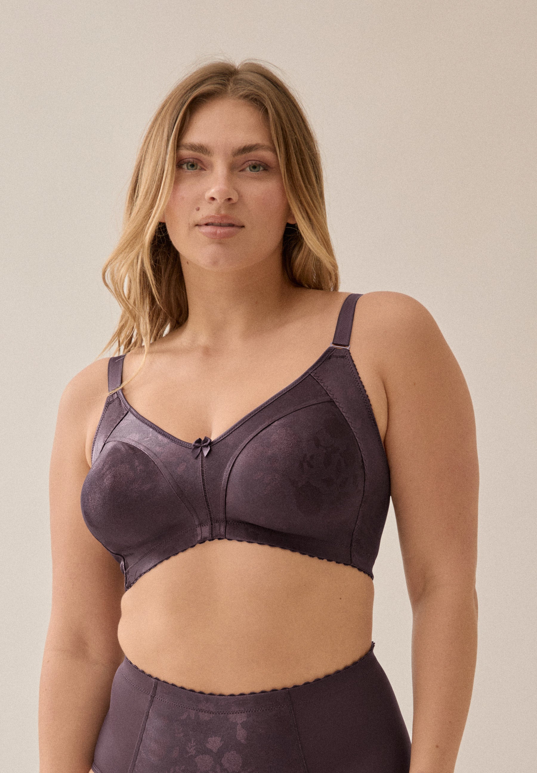 Minimizer Soft-BH in Floral Pattern - Cranberry