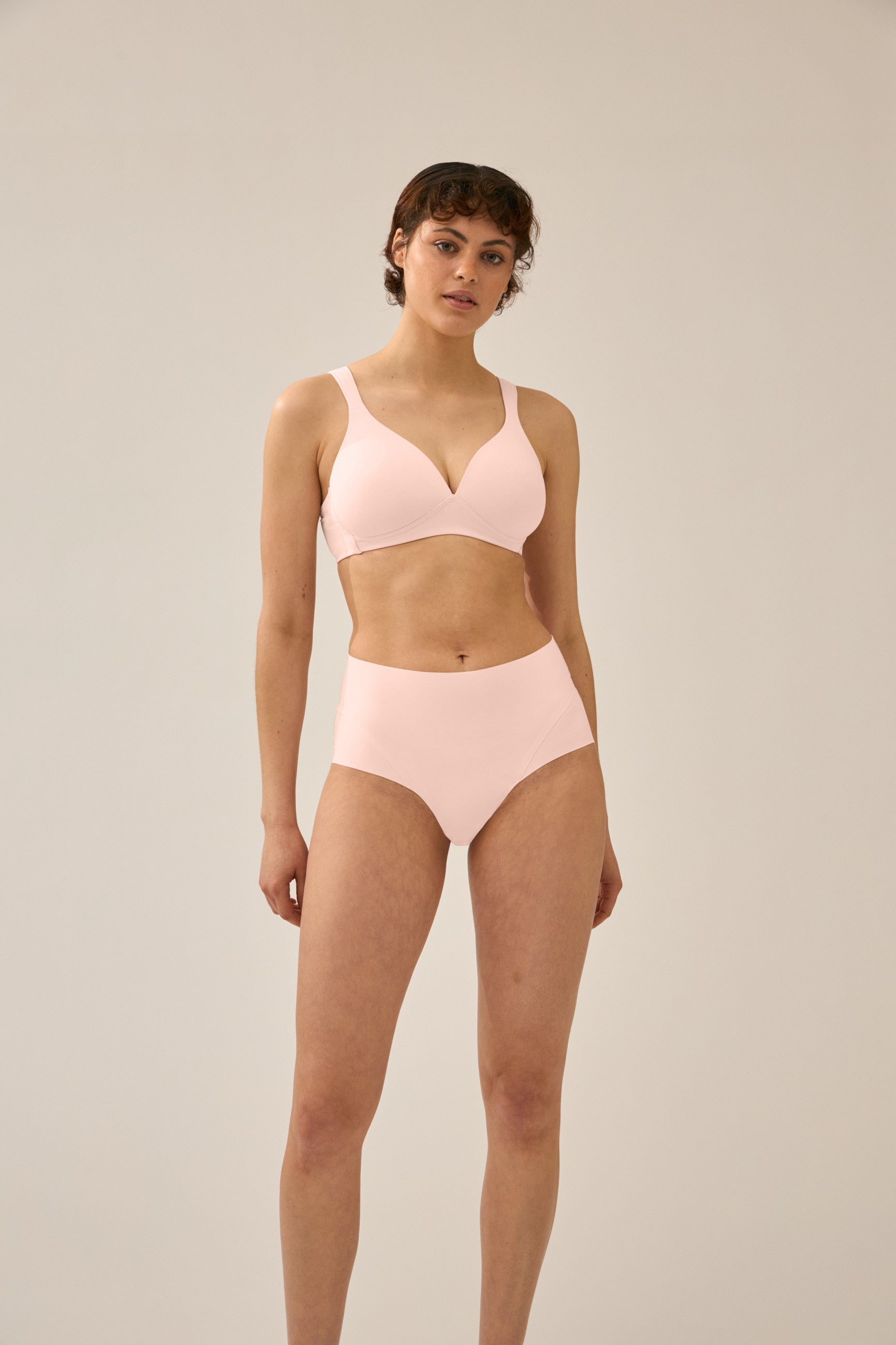 Non-wired soft bra with cup - Blush