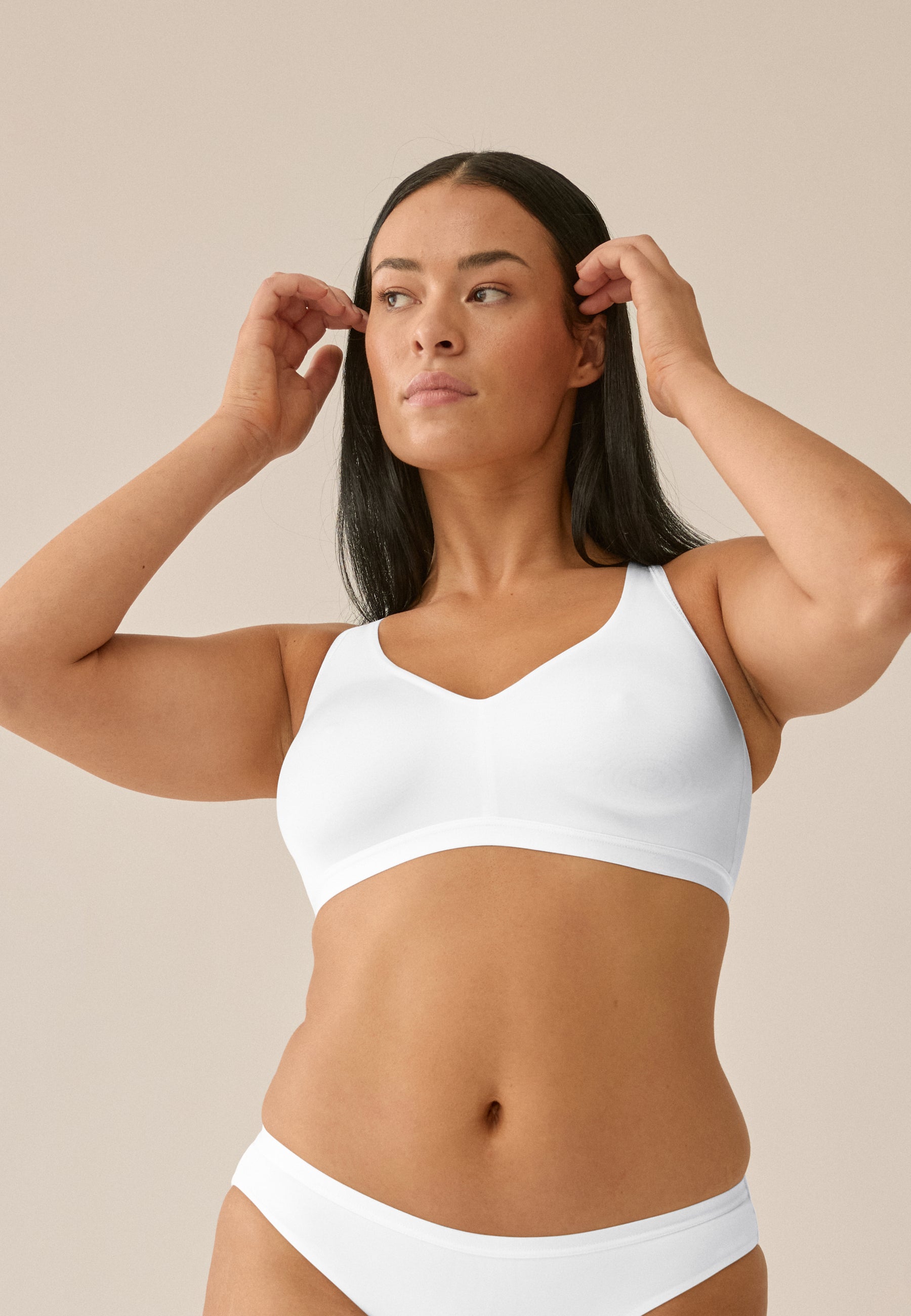 Molded Bra Without Underwire - White