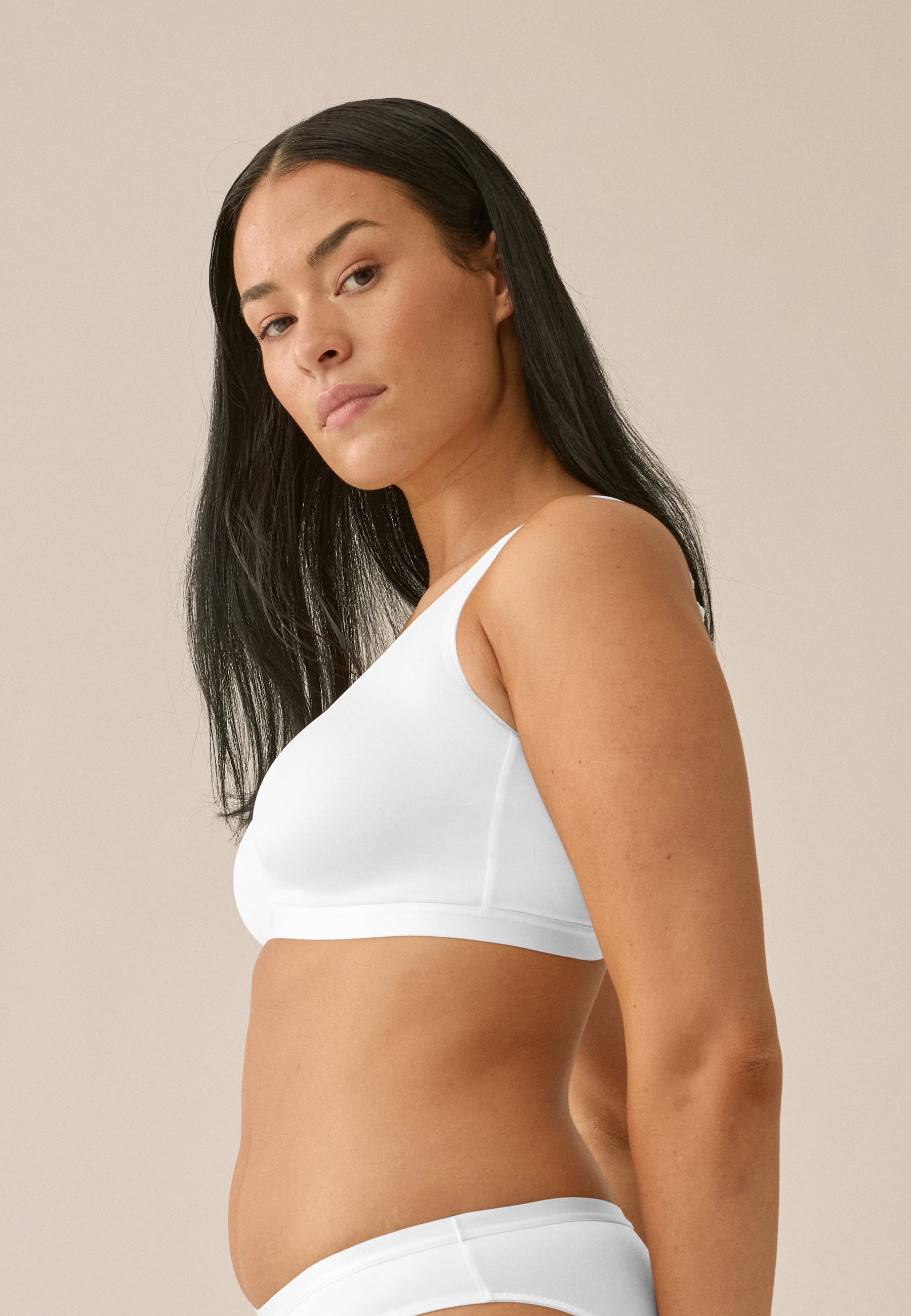 Molded Bra Without Underwire - White