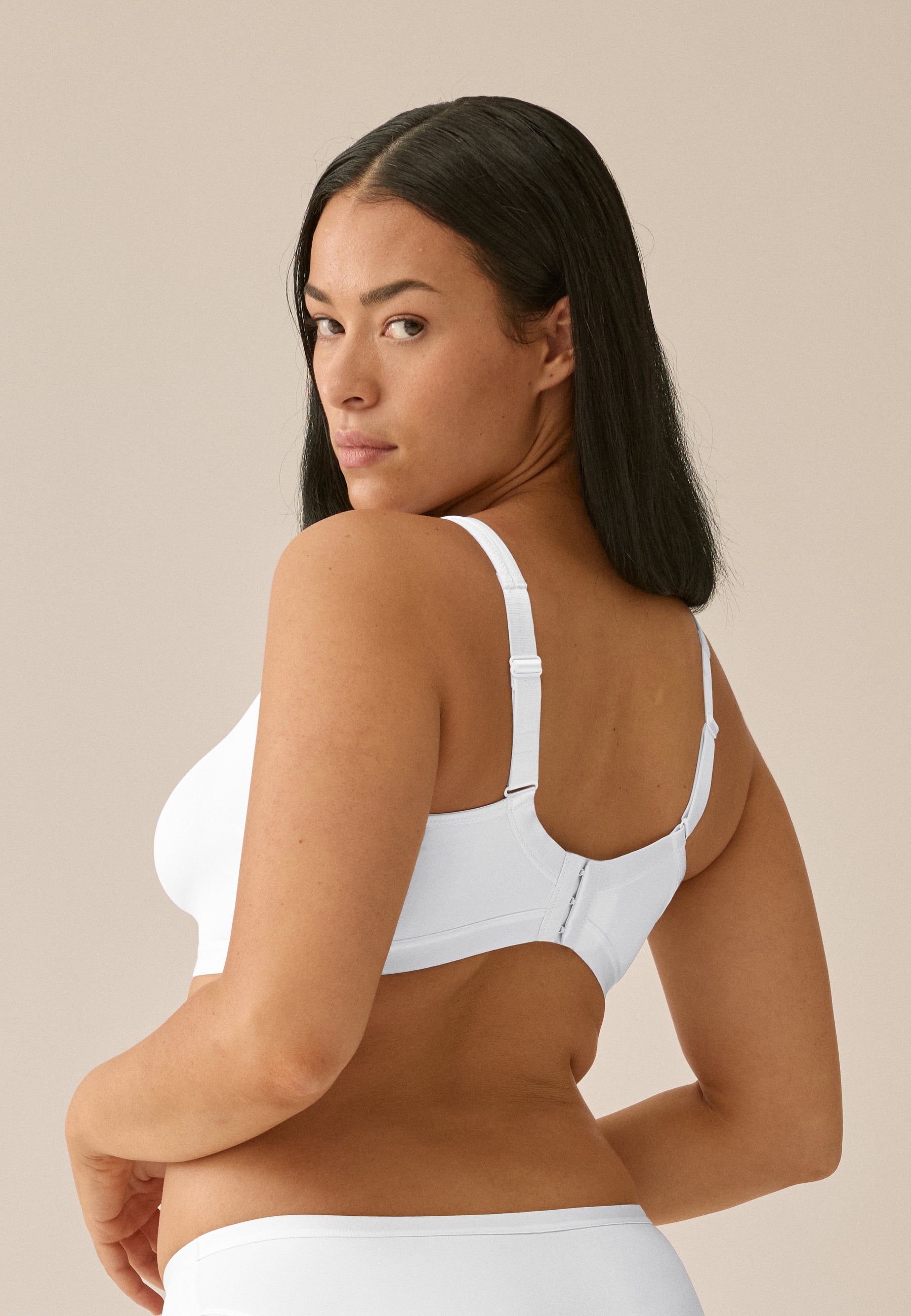 Molded Bra Without Underwire - White