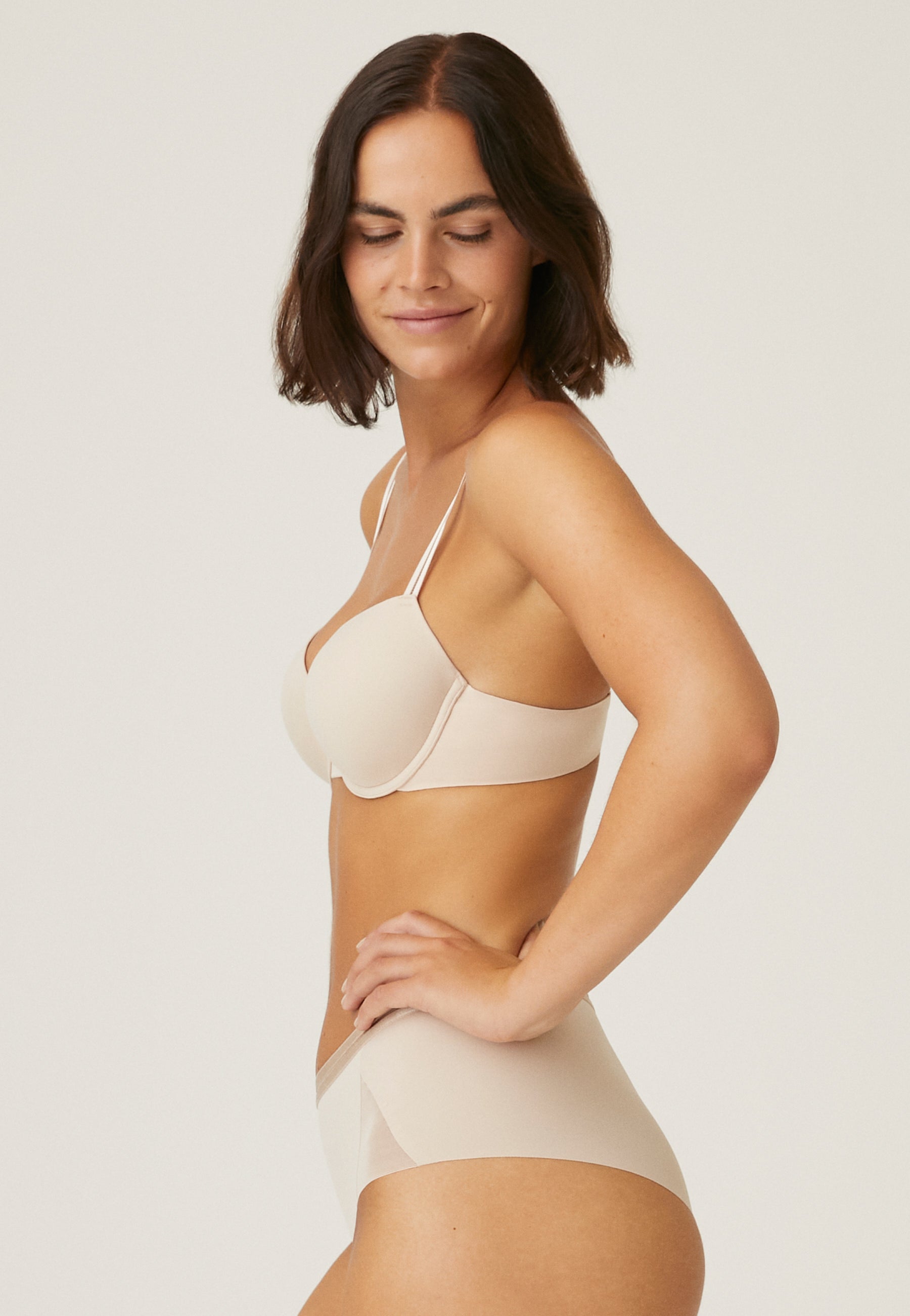 Elegant Underwired Bra with Cup - Light Beige