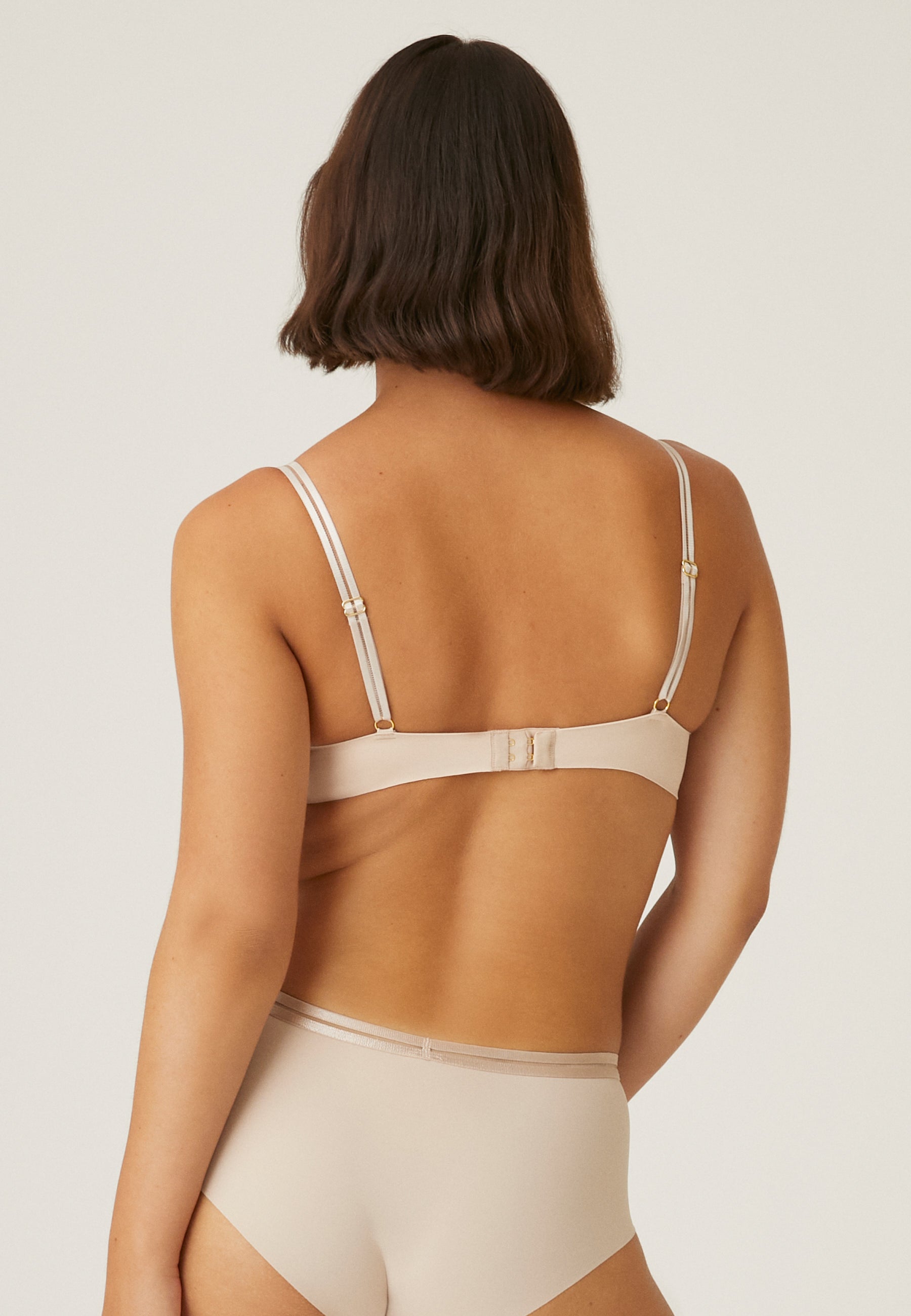 Elegant Underwired Bra with Cup - Light Beige