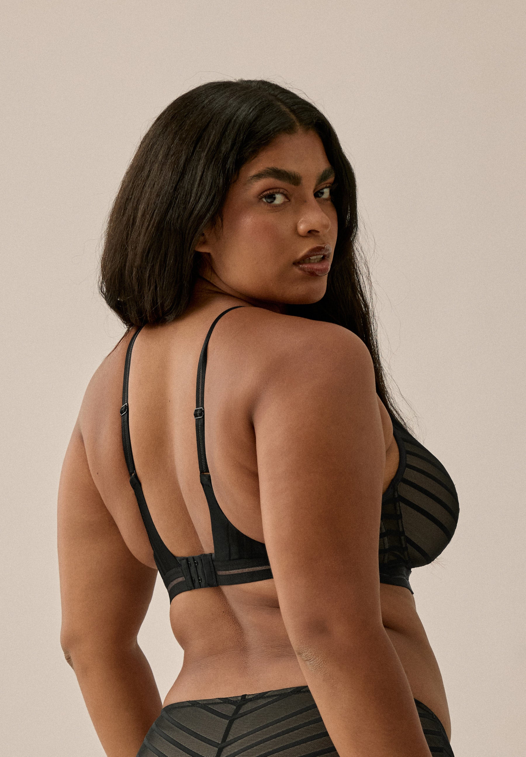 Elegant Mesh Underwired Bra with Cups – Black-Nude