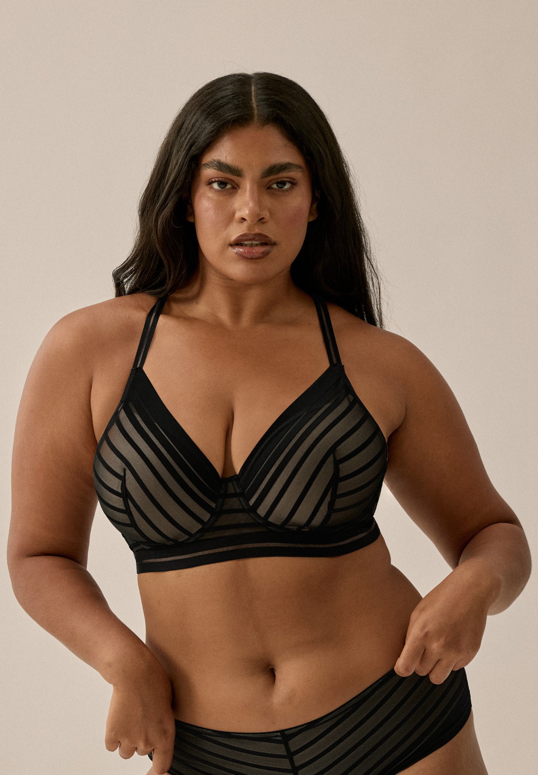 Elegant Mesh Underwired Bra with Cups – Black-Nude