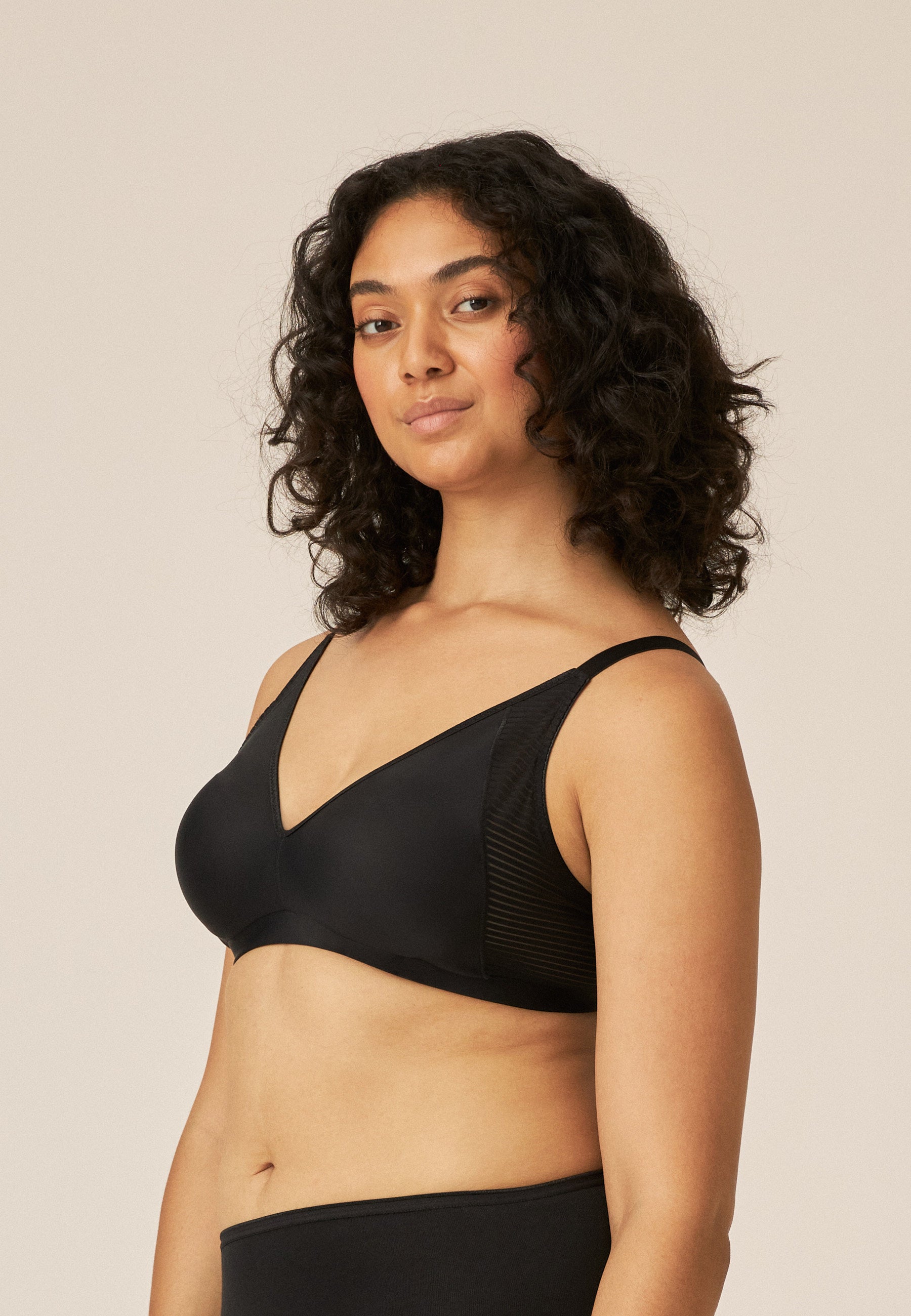 Soft Bra High Apex IDAIA - Black