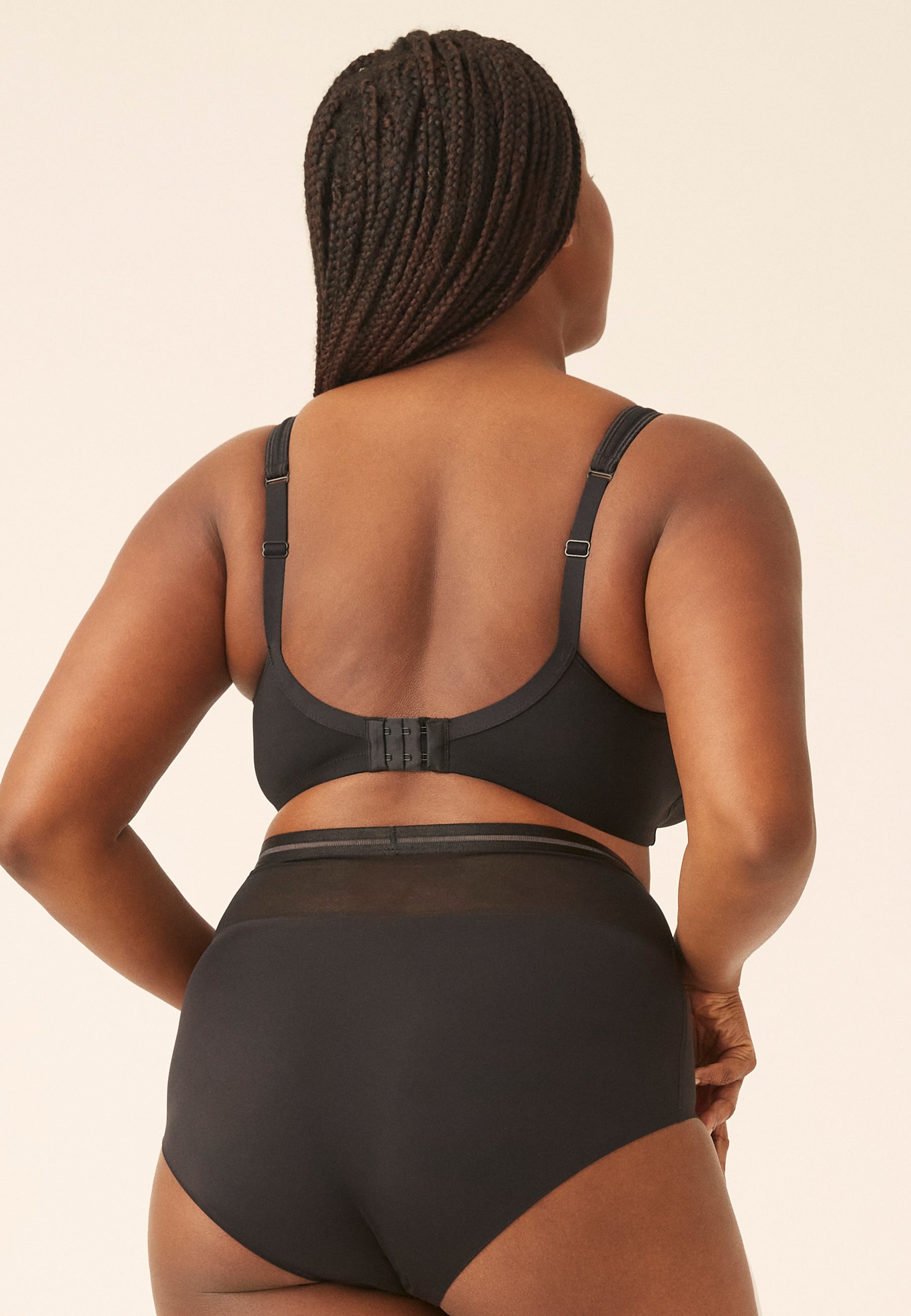 Naturana Soft-BH mit Mesheinsatz Farbe Schwarz Rückansicht