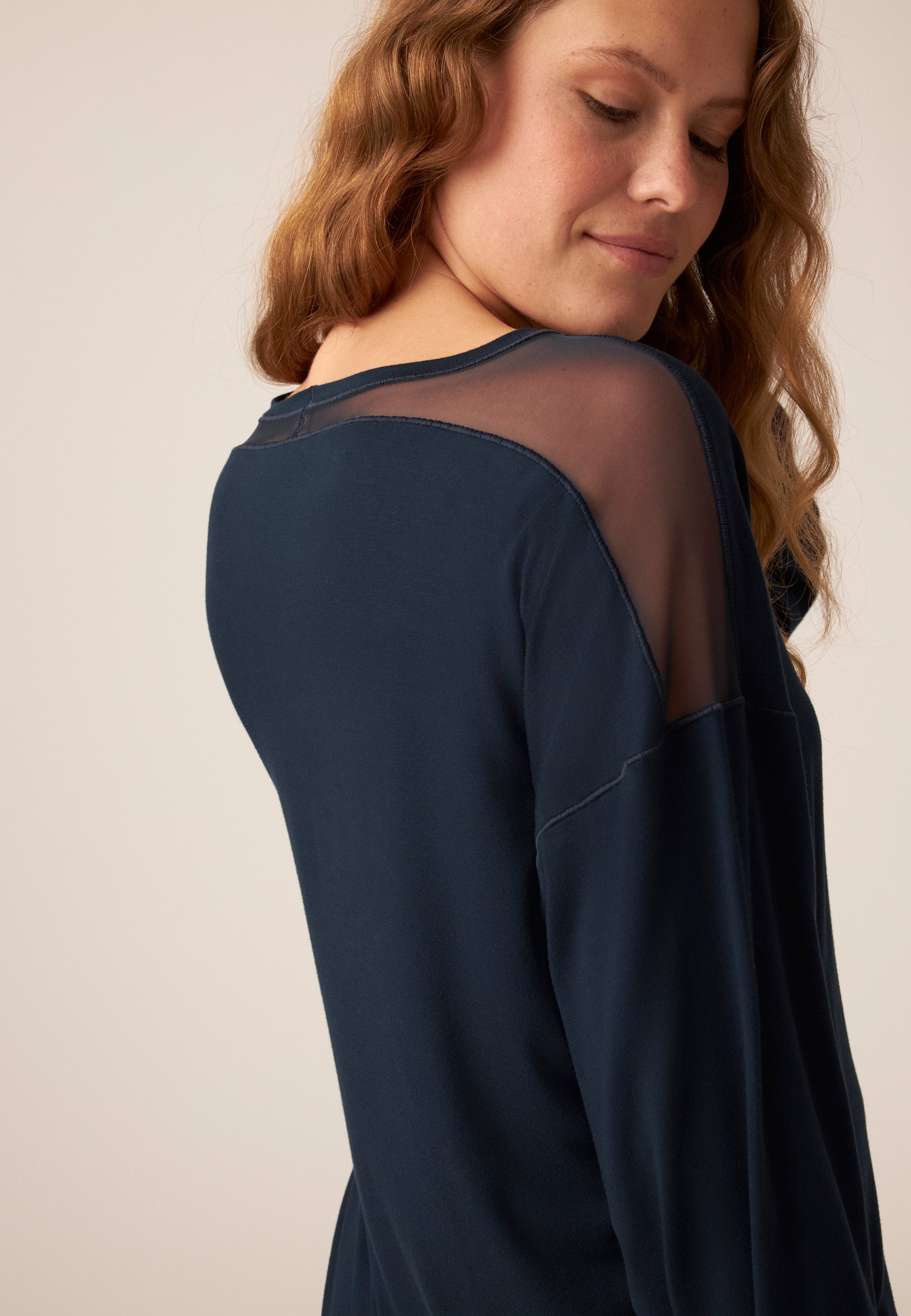 Long-Sleeve Shirt with Mesh Details - Dark Blue