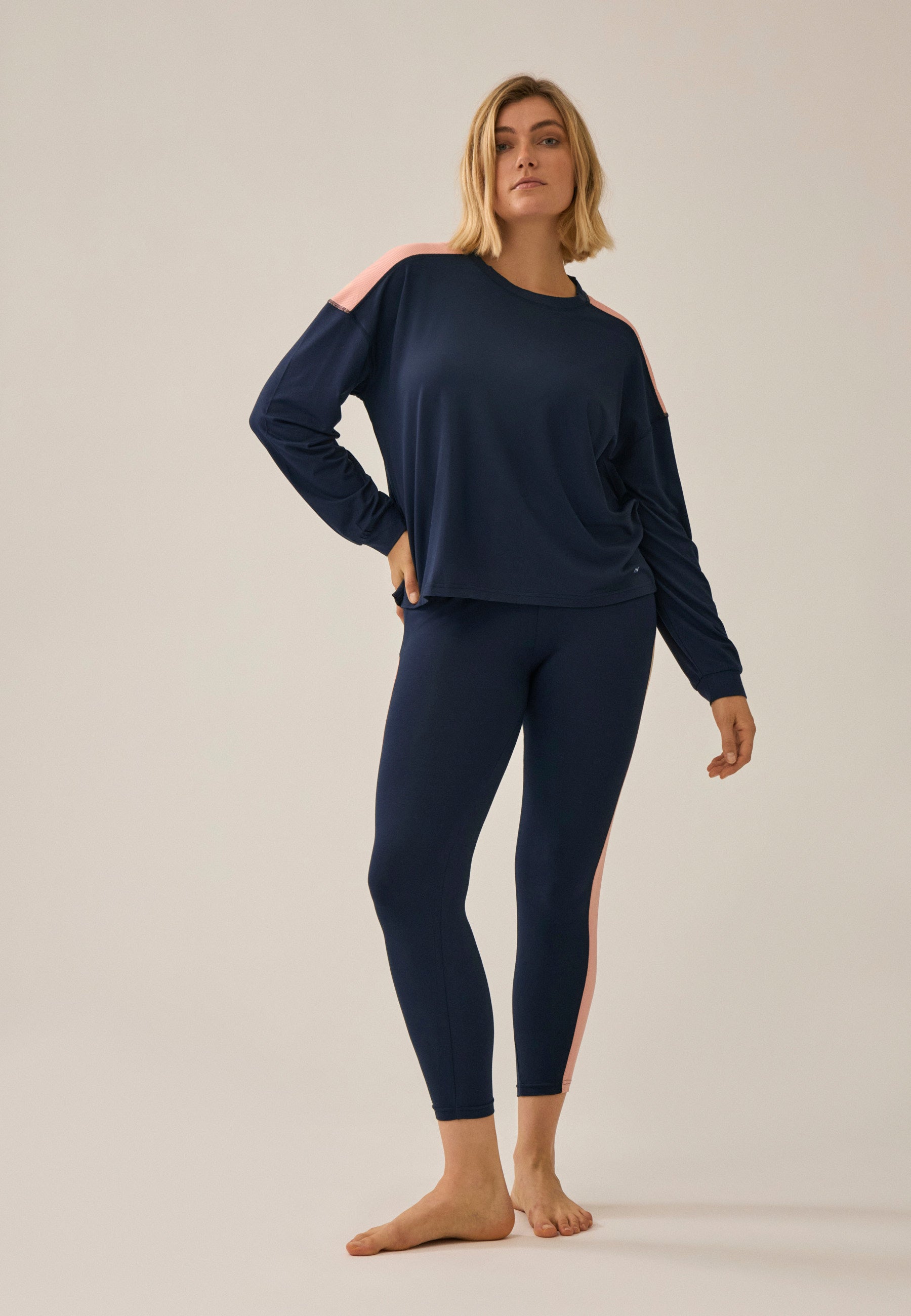 Leggings with Mesh Insert - Dark Blue