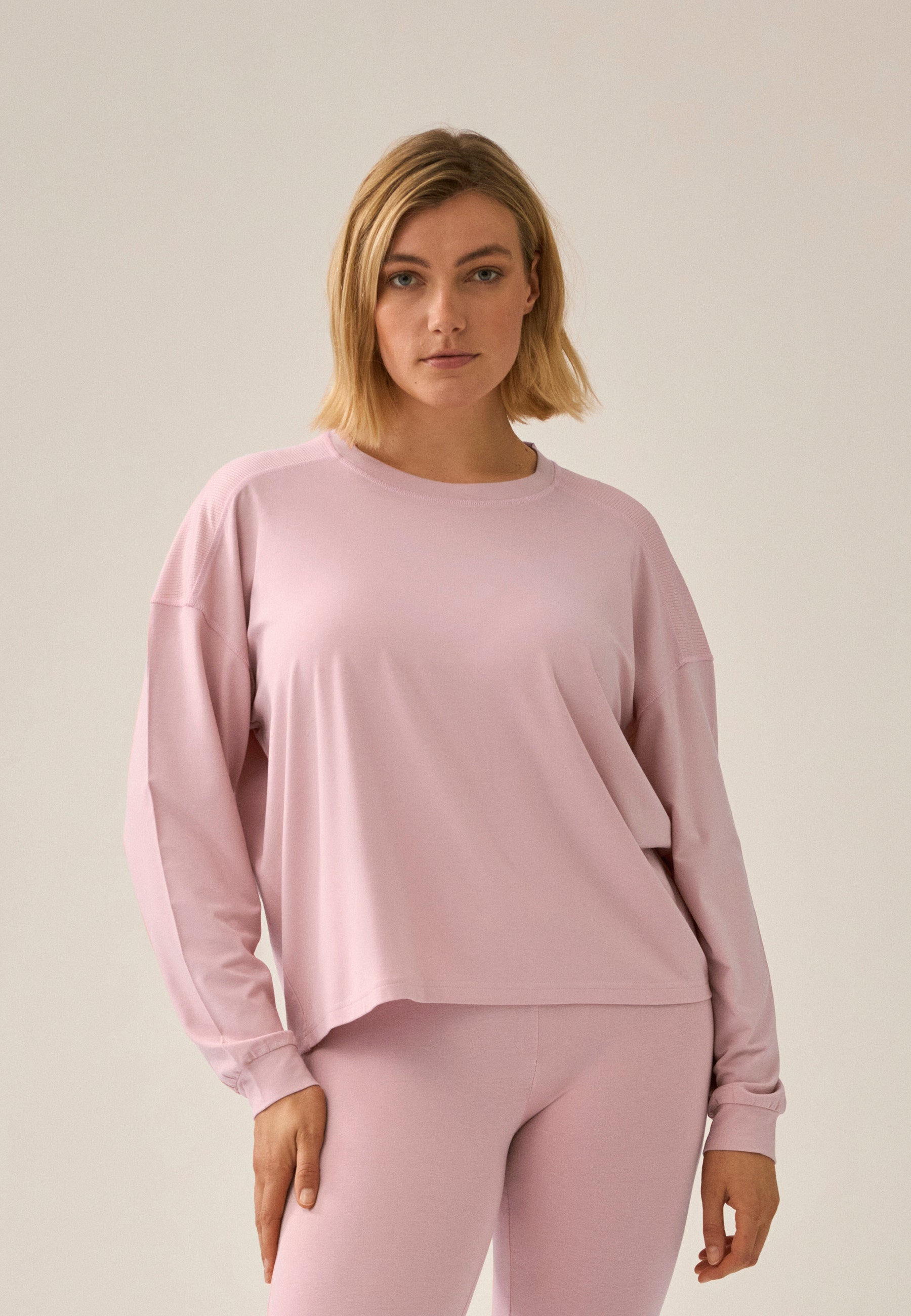 Long-Sleeve T-Shirt with Mesh Insert - Pink Rose