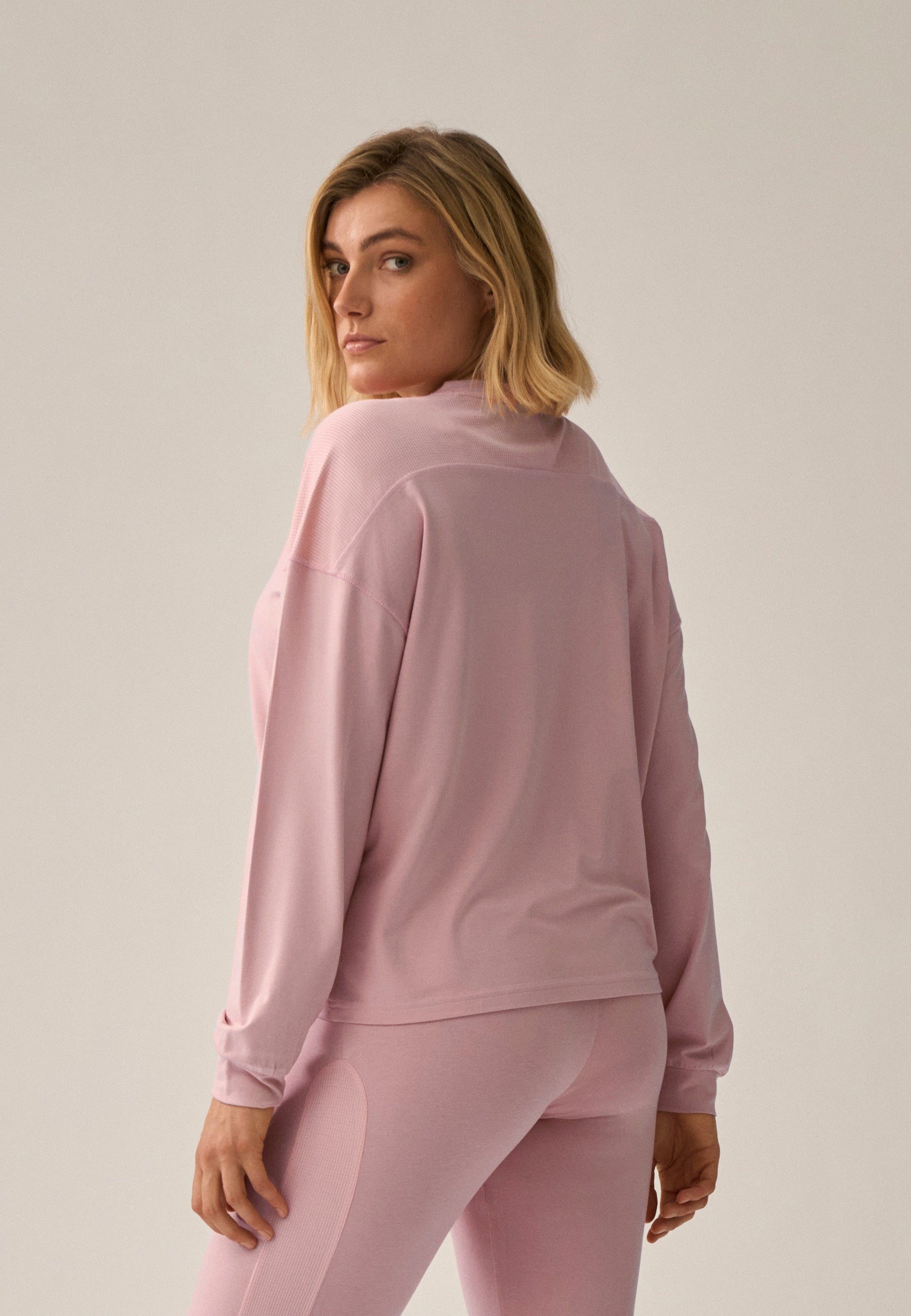 Long-Sleeve T-Shirt with Mesh Insert - Pink Rose