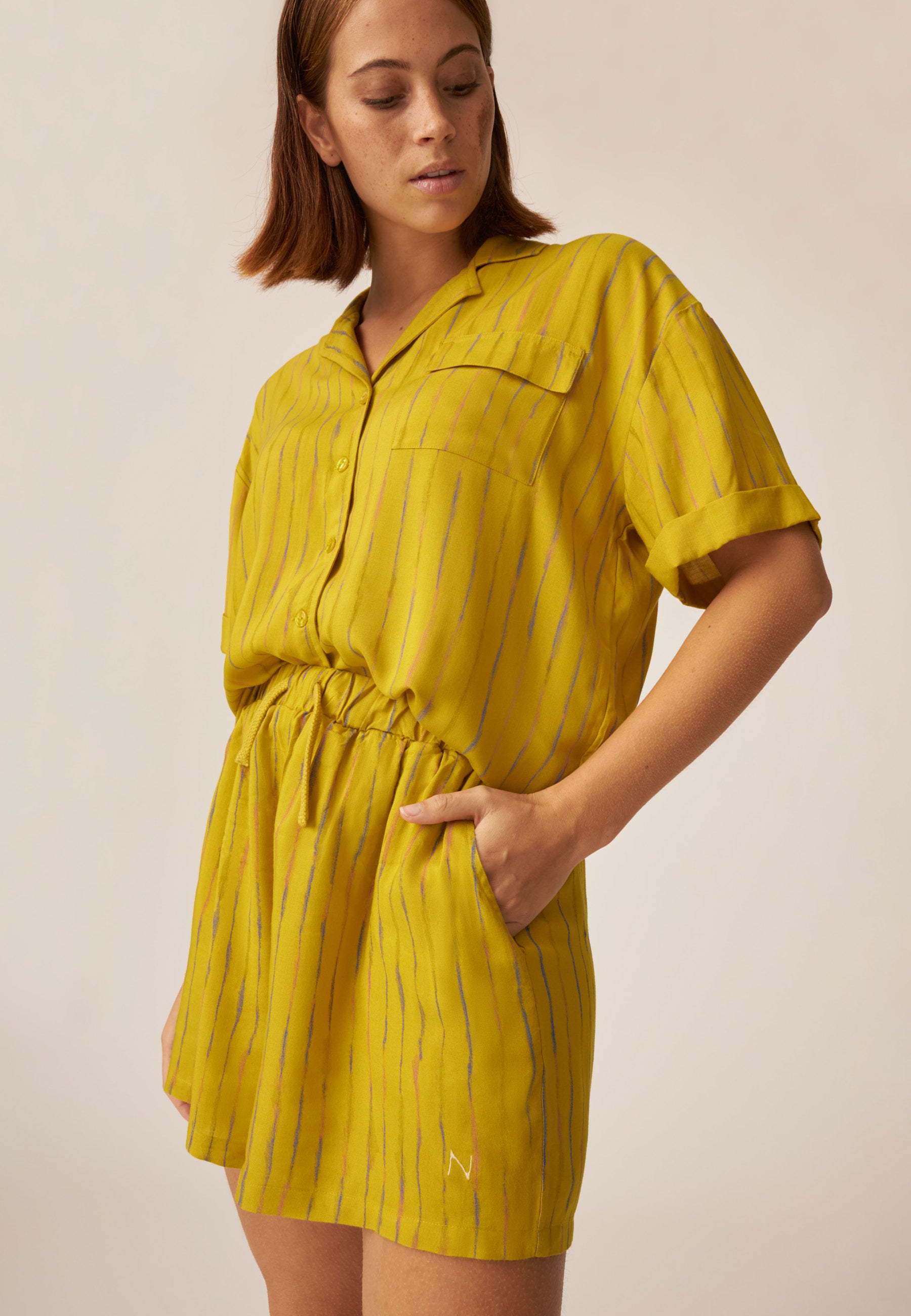 Short Sleeve Shirt with Buttons - Summer Break - Golden Olive Print