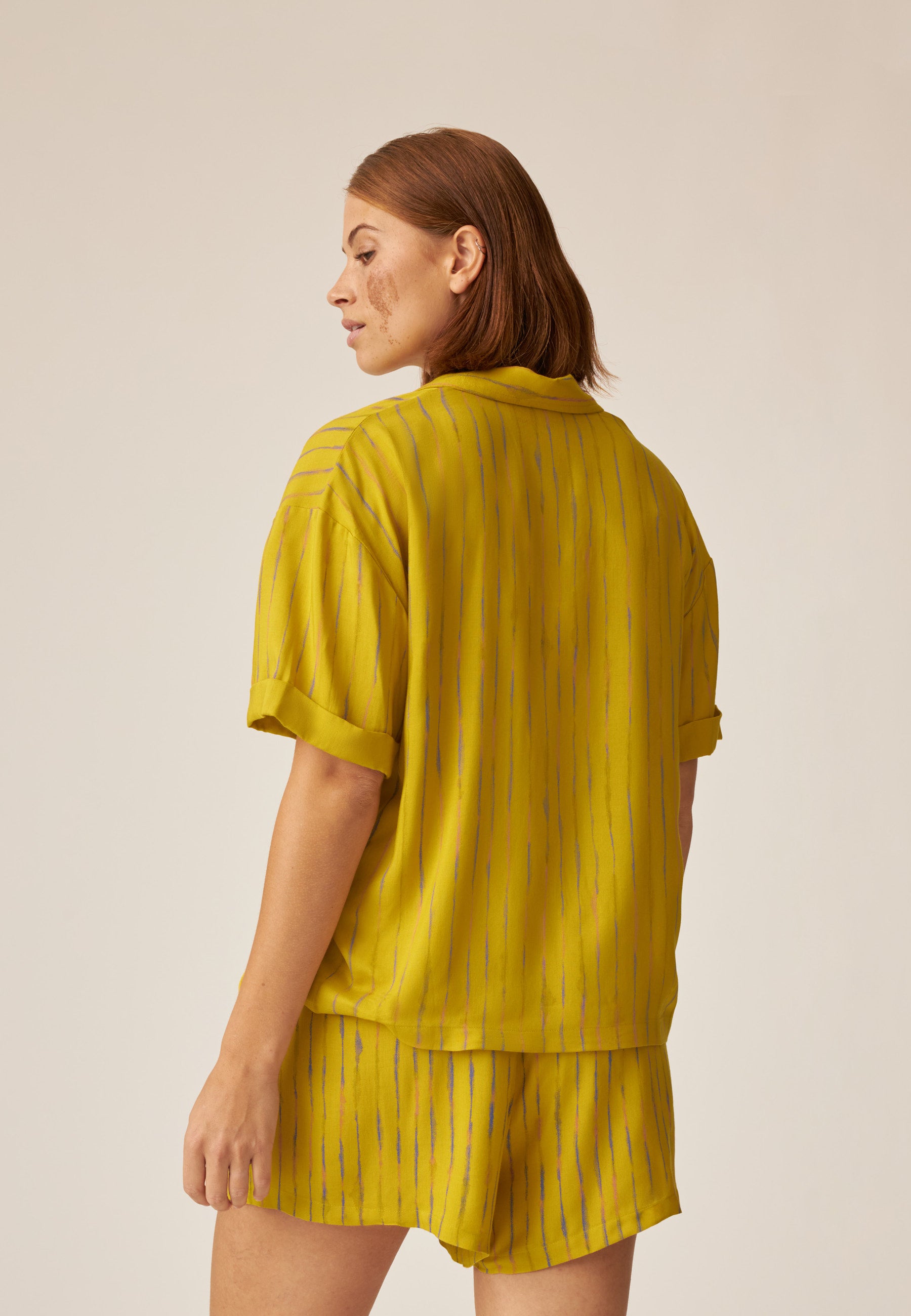 Short Sleeve Shirt with Buttons - Summer Break - Golden Olive Print