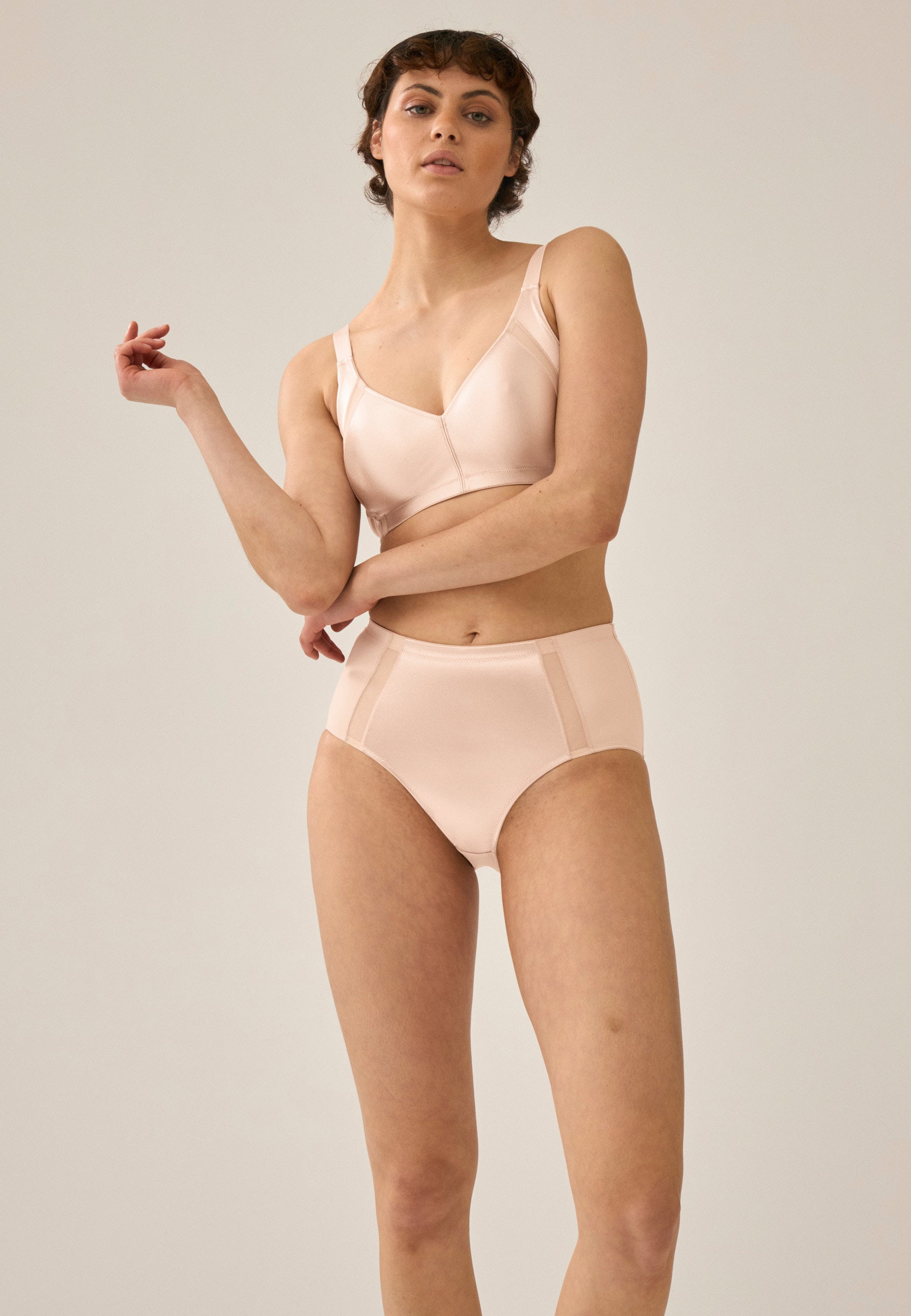 Curve Hugger High-Waist Briefs - Light Beige