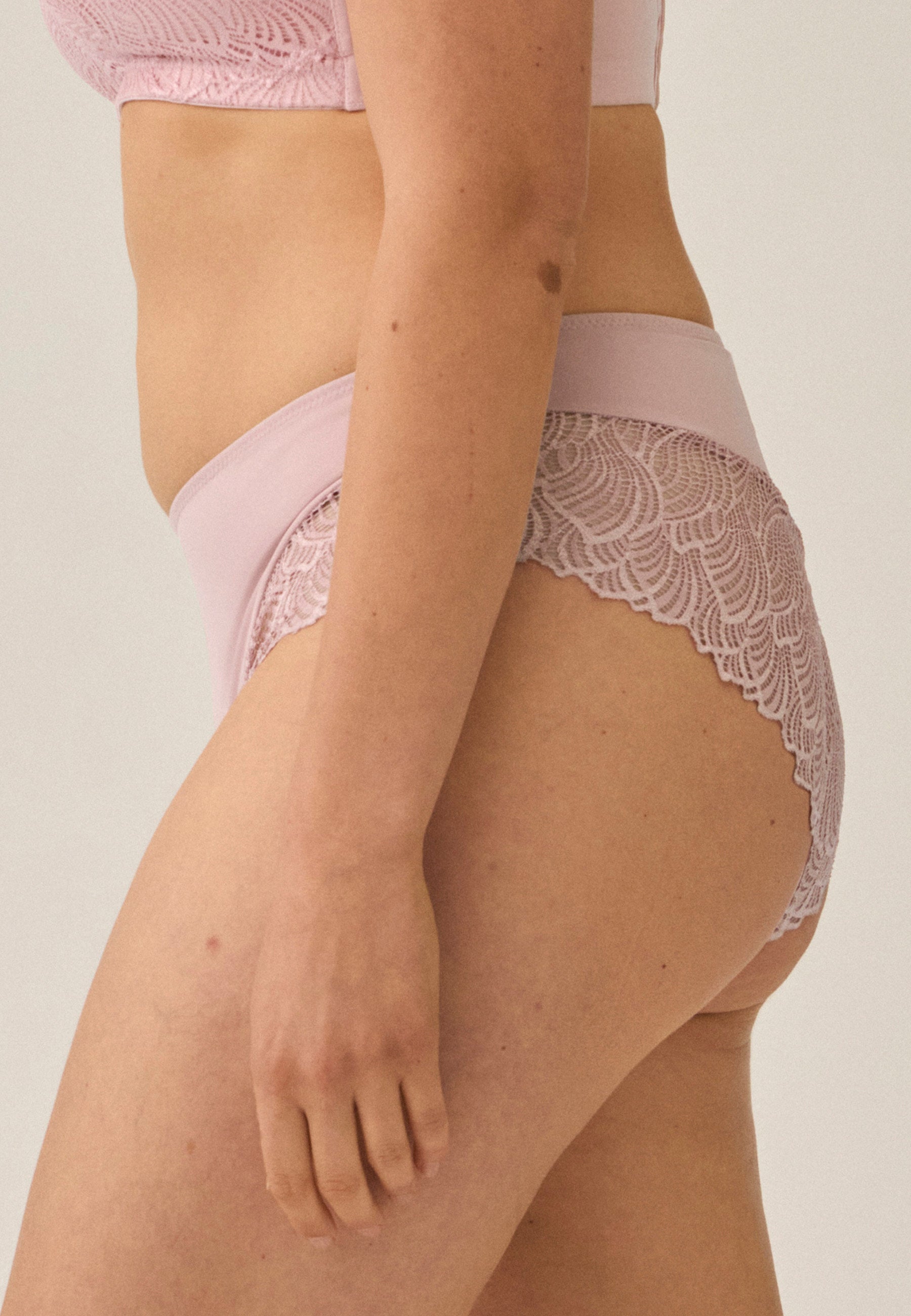 Panty with Lace Details - Pink Rose