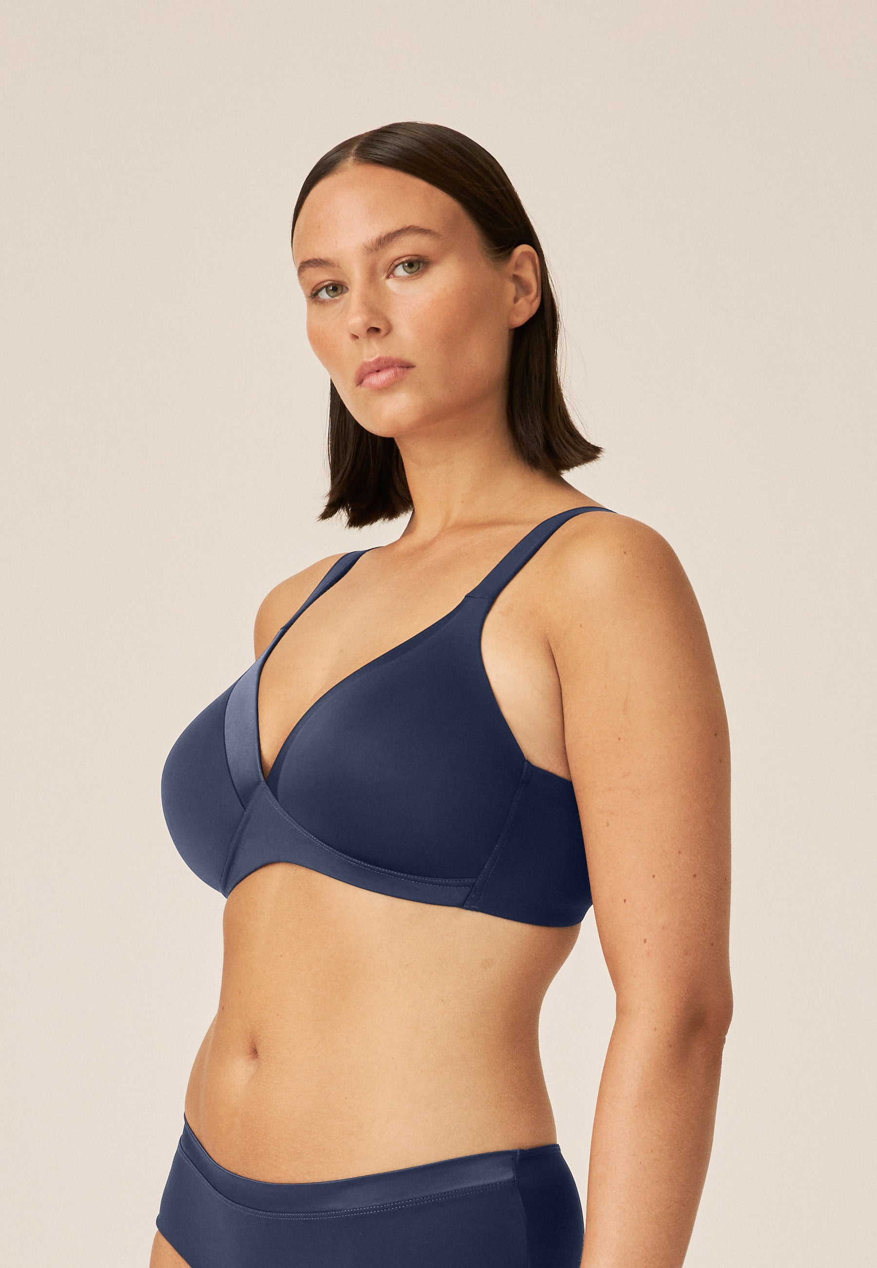 Wireless Bra with Cup and Glossy Ribbon - Navy