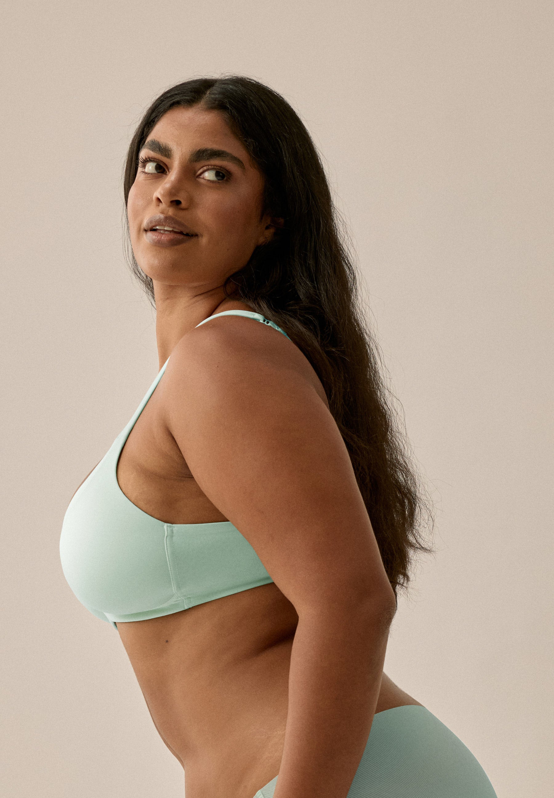 Bügelloser BH mit Schale und Glanzband - Aquamenta