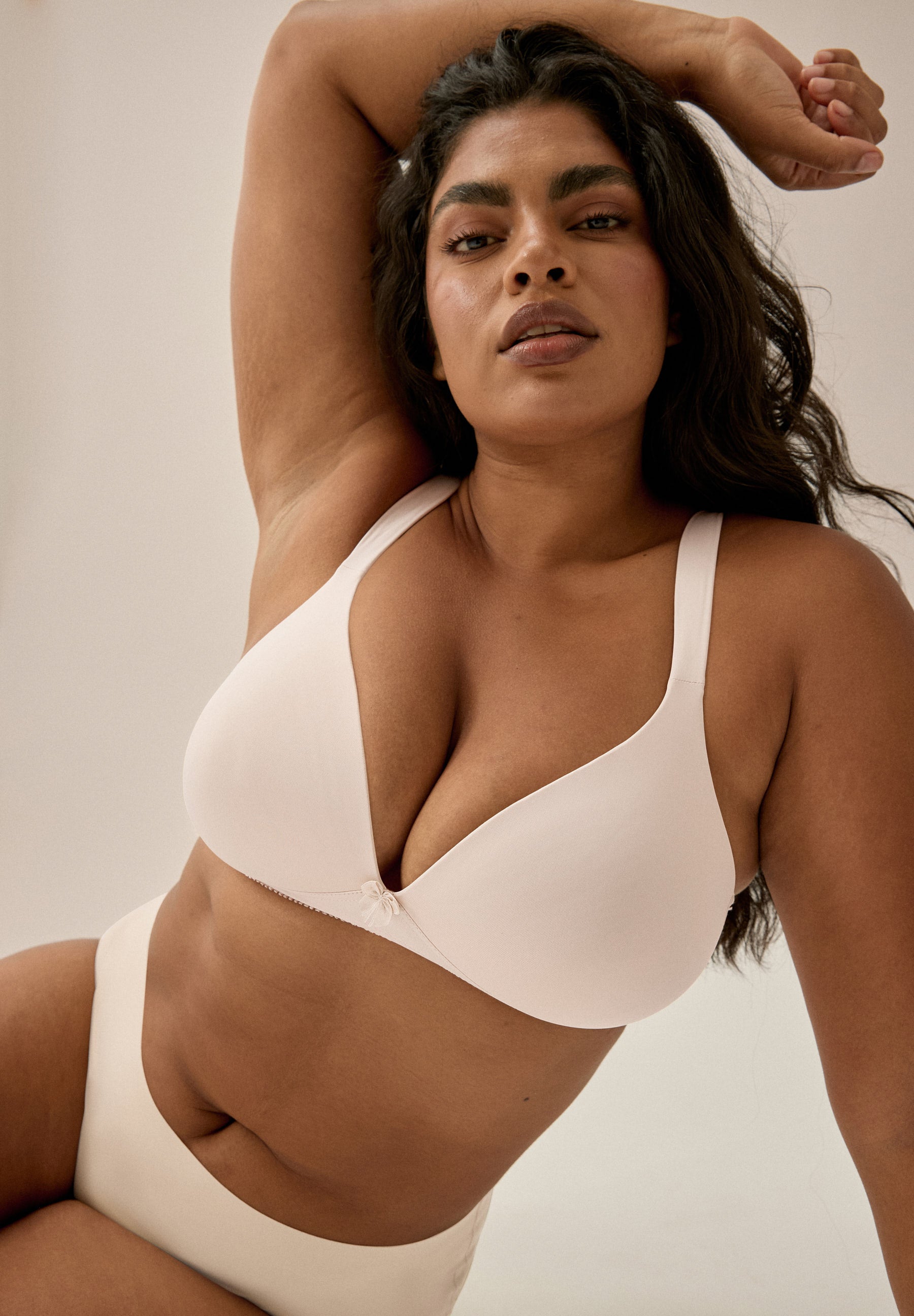 Soft-BH mit Schale und Entlastungsträgern - Light Beige