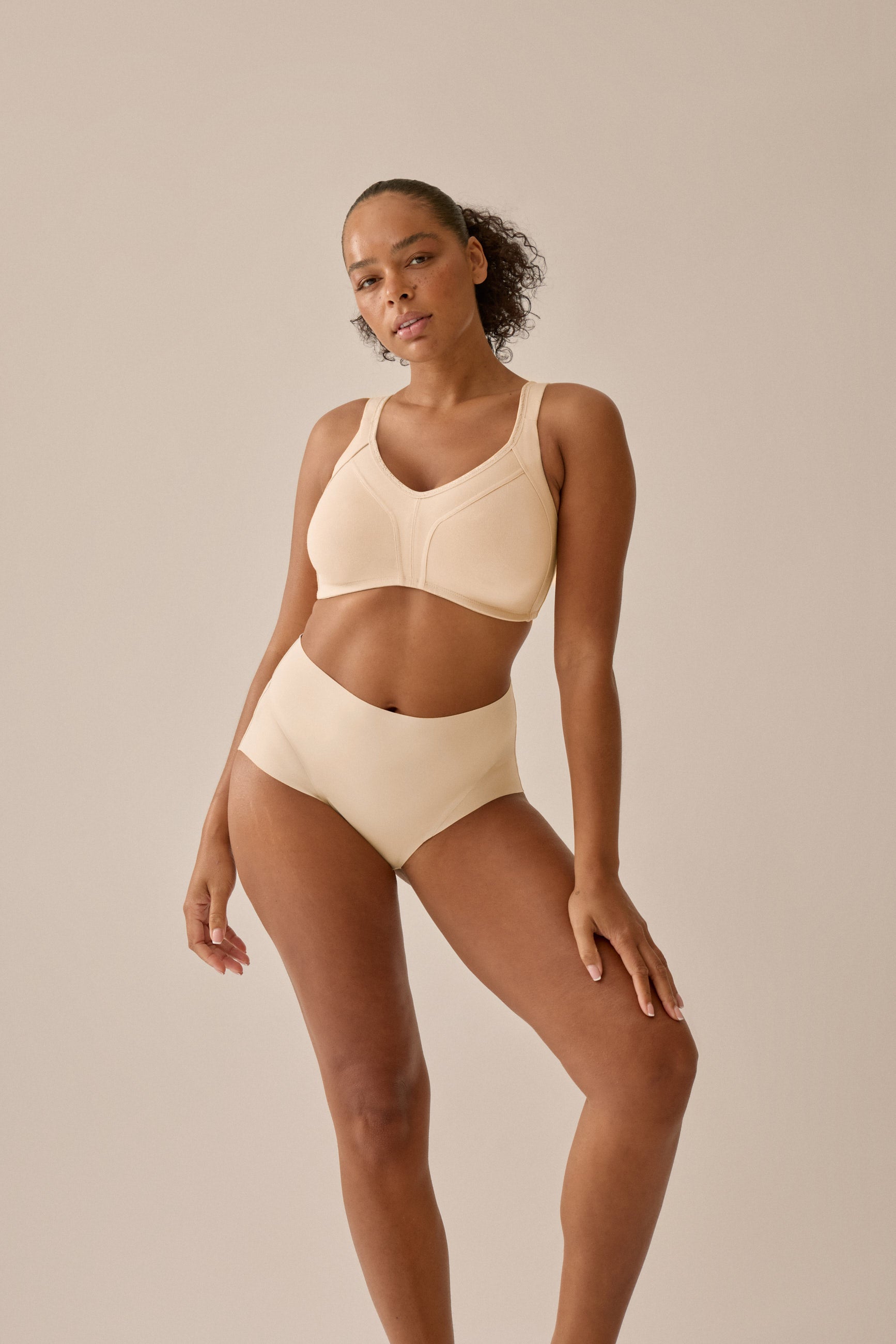 Minimizer and Side Smoother - Light Beige