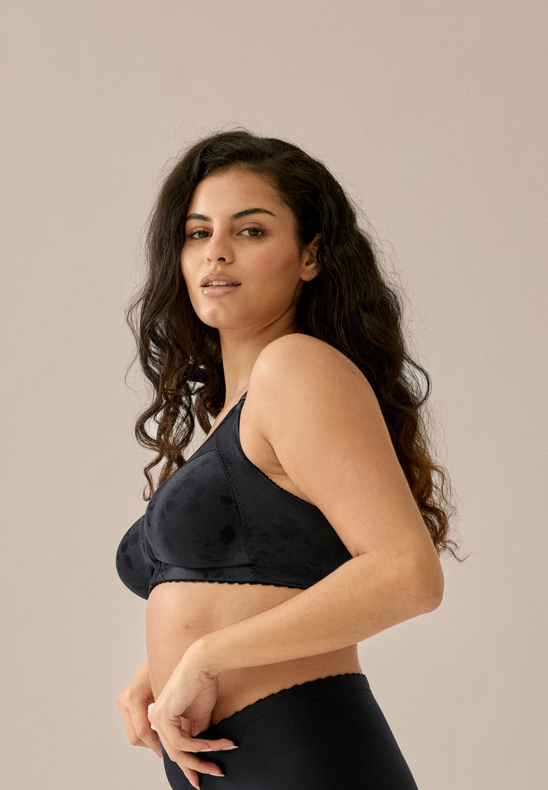 Sujetador suave Minimizer (reductor) con estampado de flores