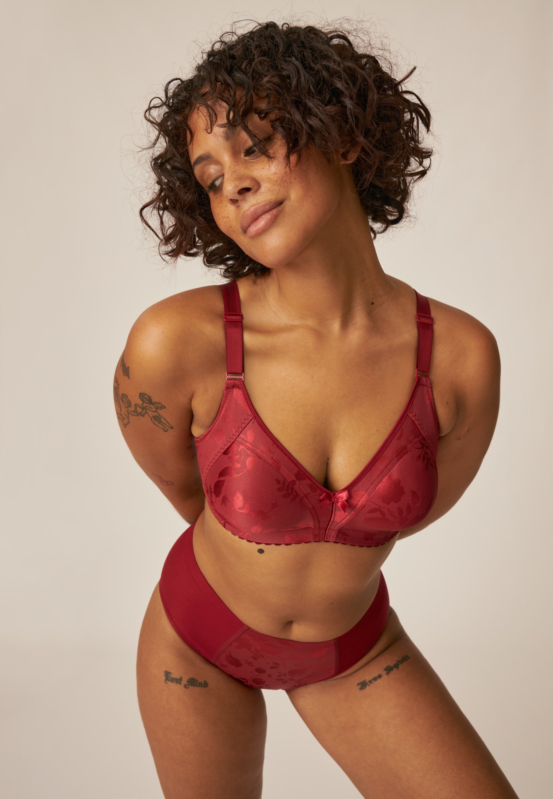 Minimizer Soft Bra in Floral Pattern - Deep Claret