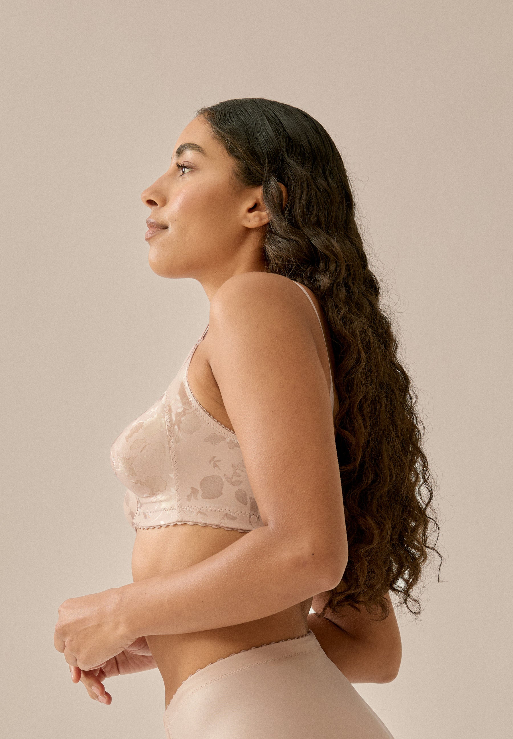 Sujetador suave Minimizer (reductor) con estampado de flores