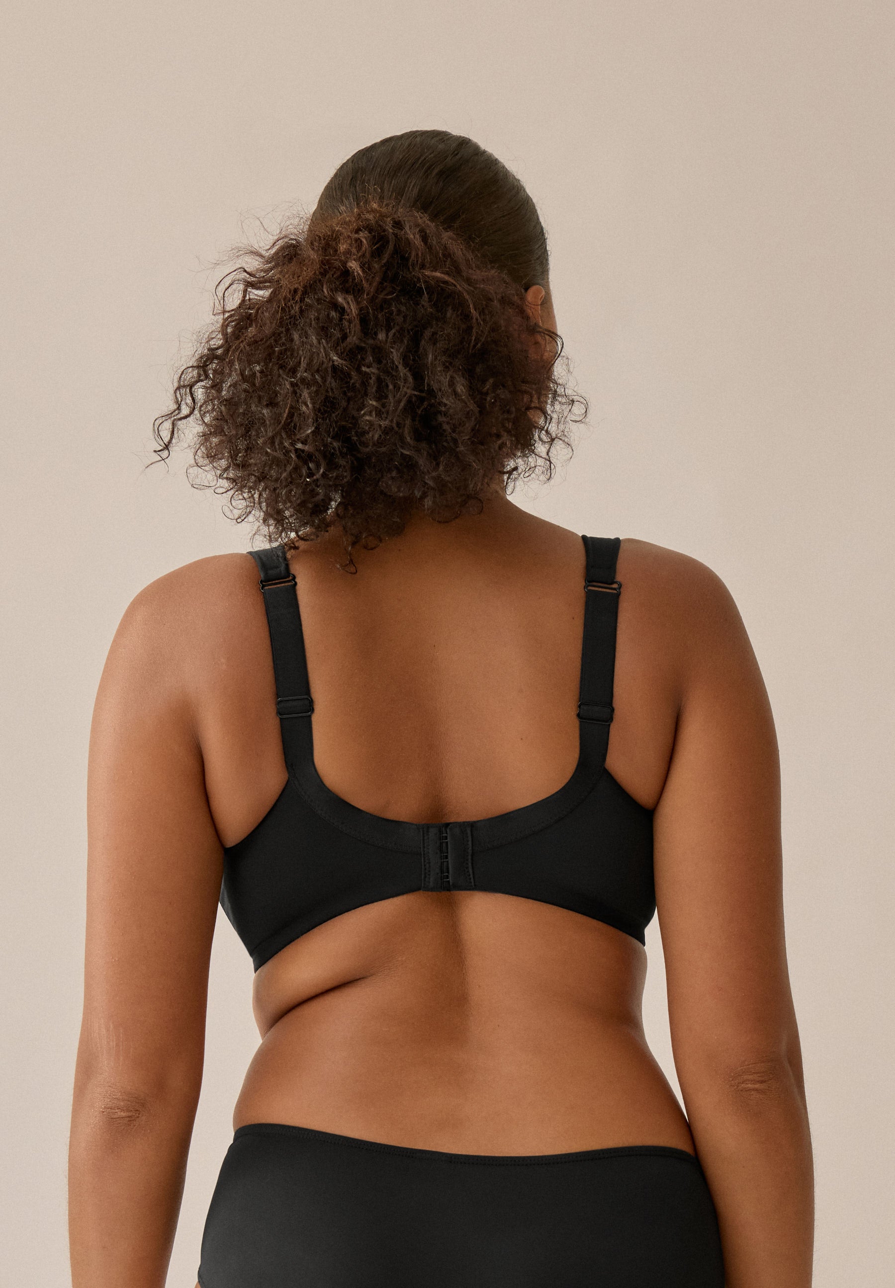 Wire-free Soft Bra with Padding - Black