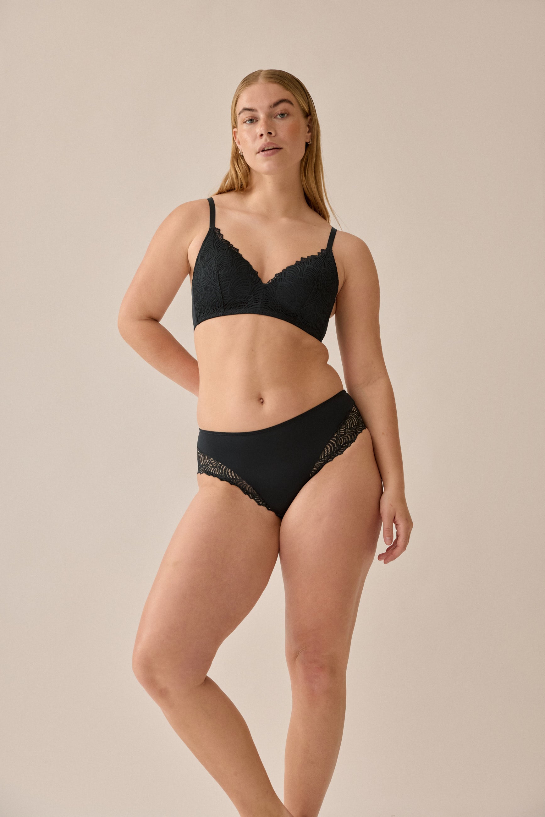 Soft-BH mit Schale und Spitze - Schwarz