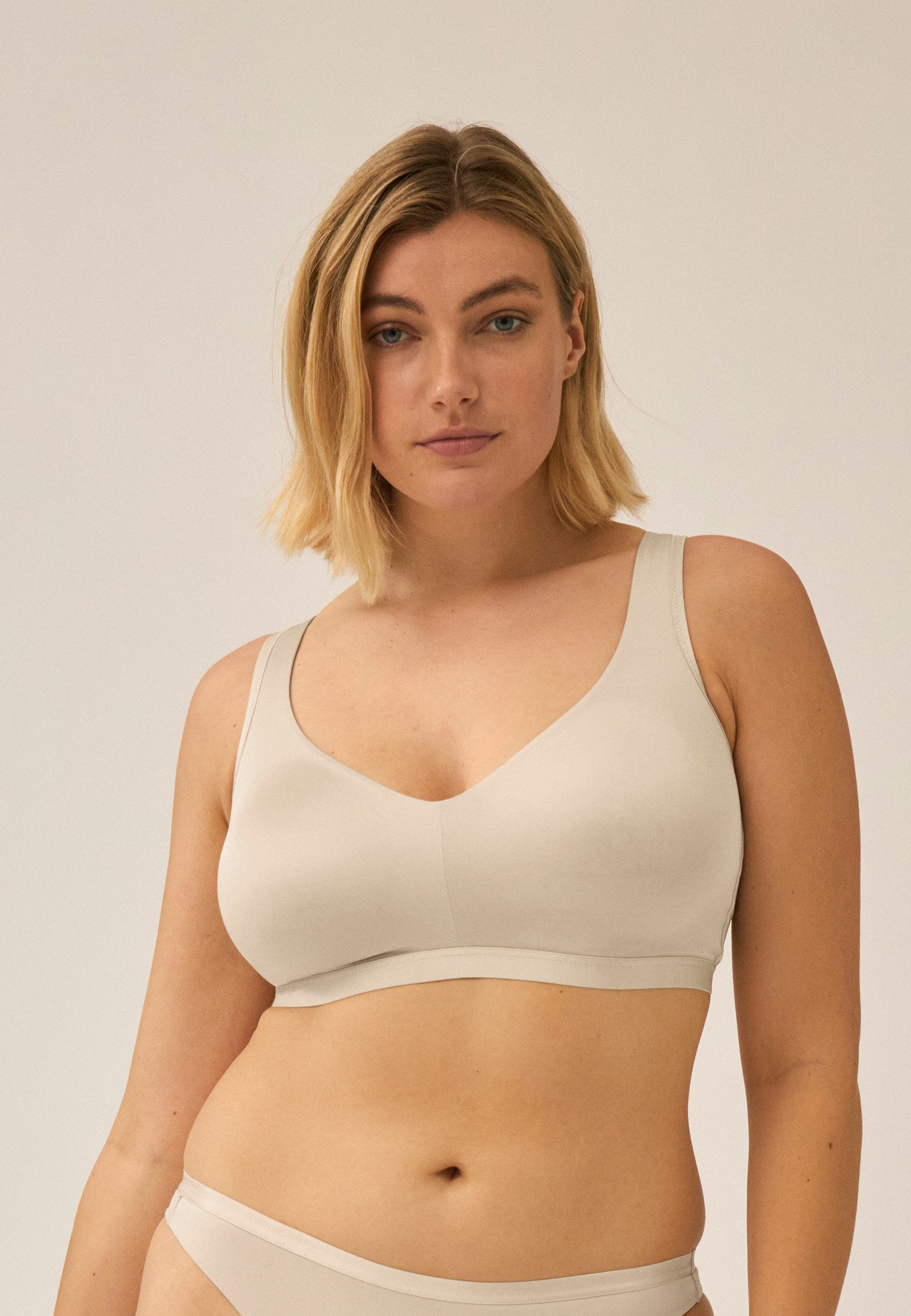 Molded Bra Without Underwire - Light Beige