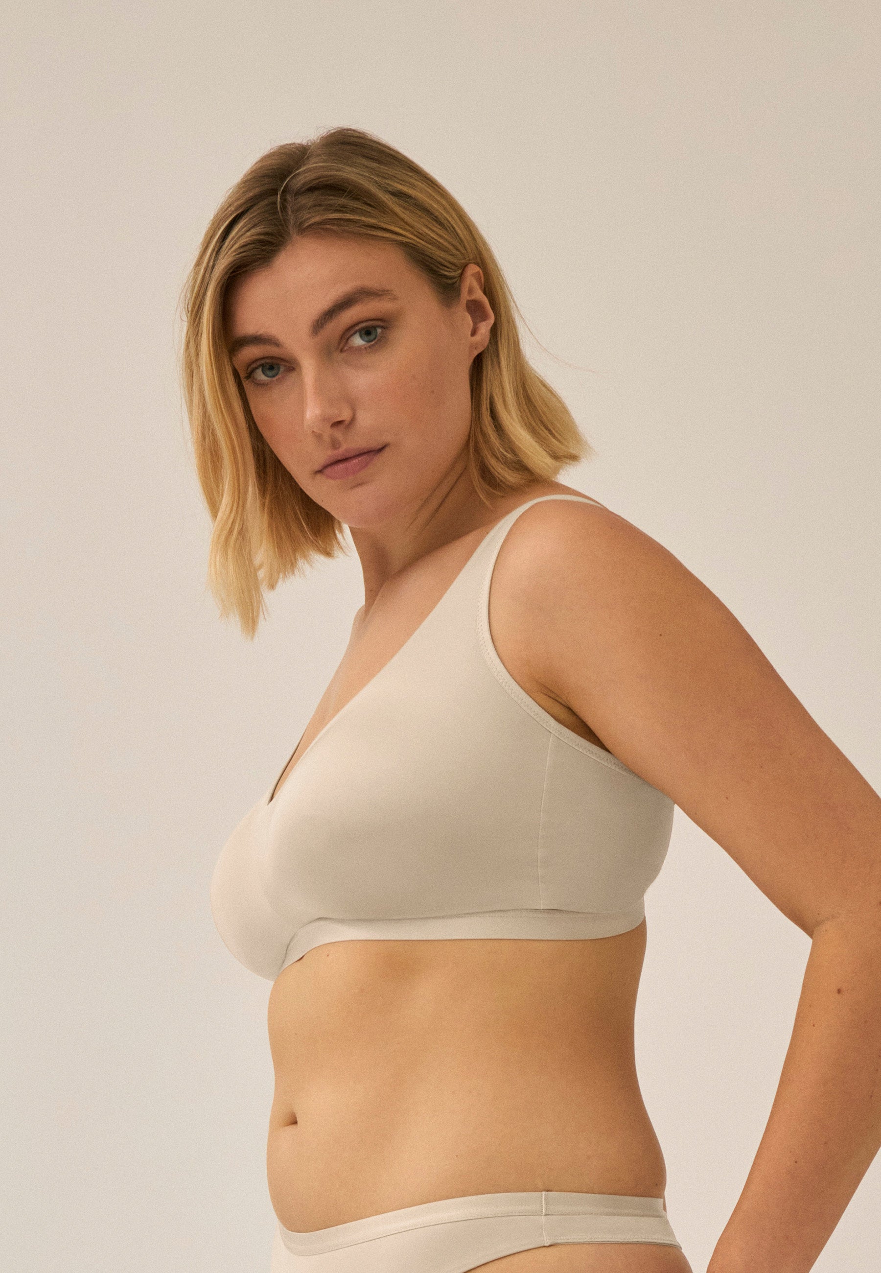 Molded Bra Without Underwire - Light Beige