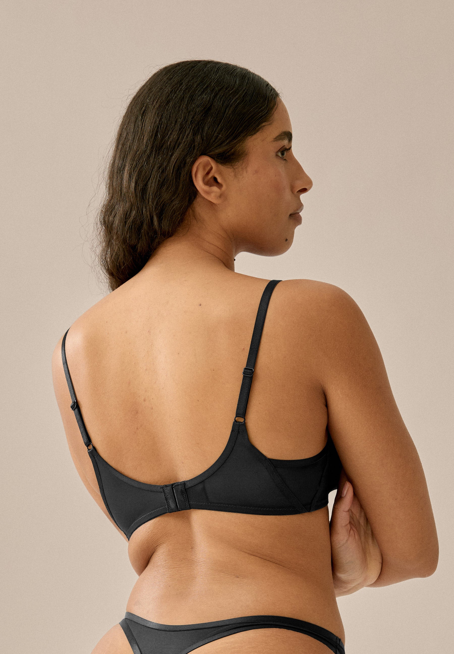 Sheer Mesh Triangel-BH ohne Bügel - Schwarz