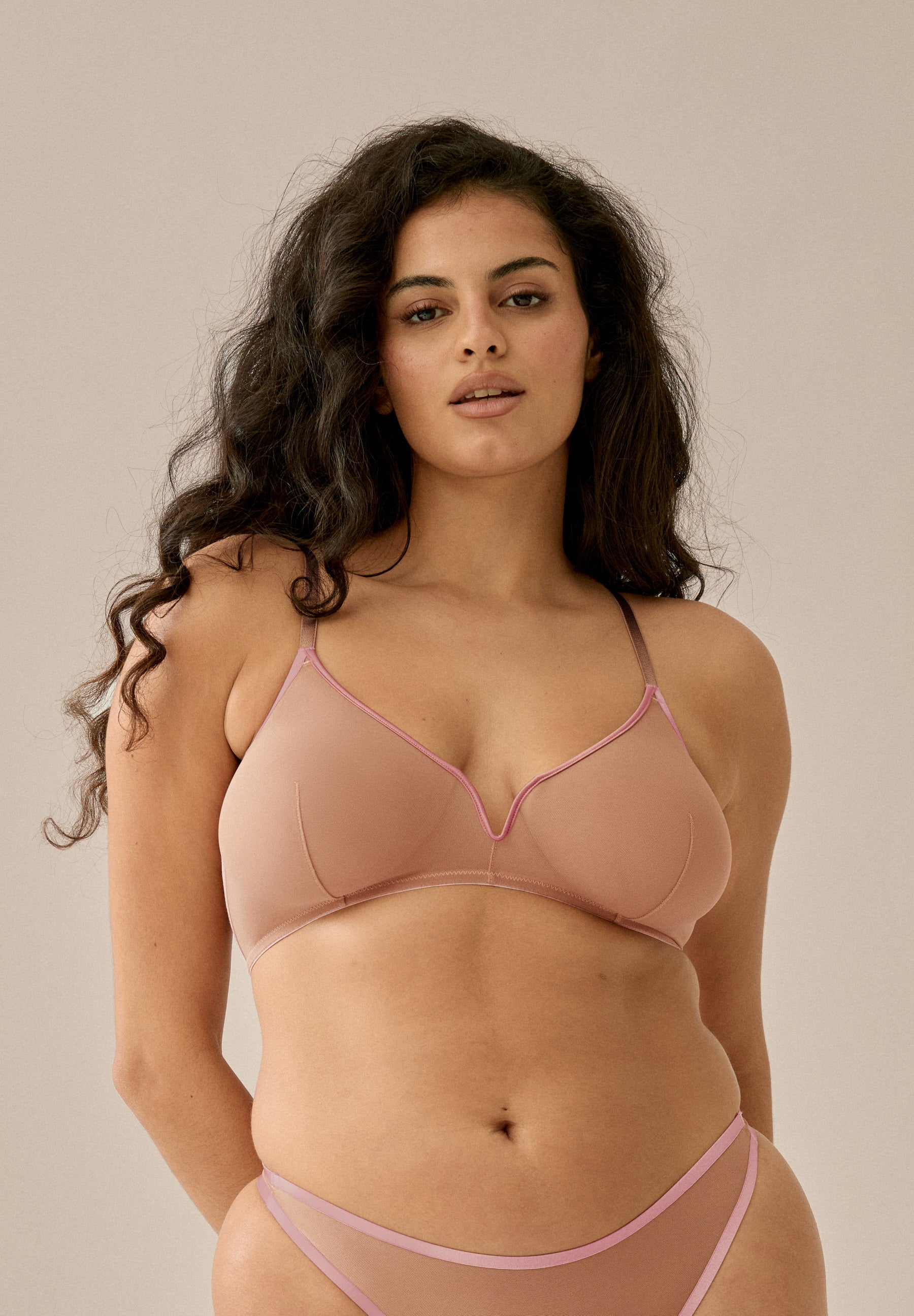Sheer Mesh Triangel-BH ohne Bügel - Caramel