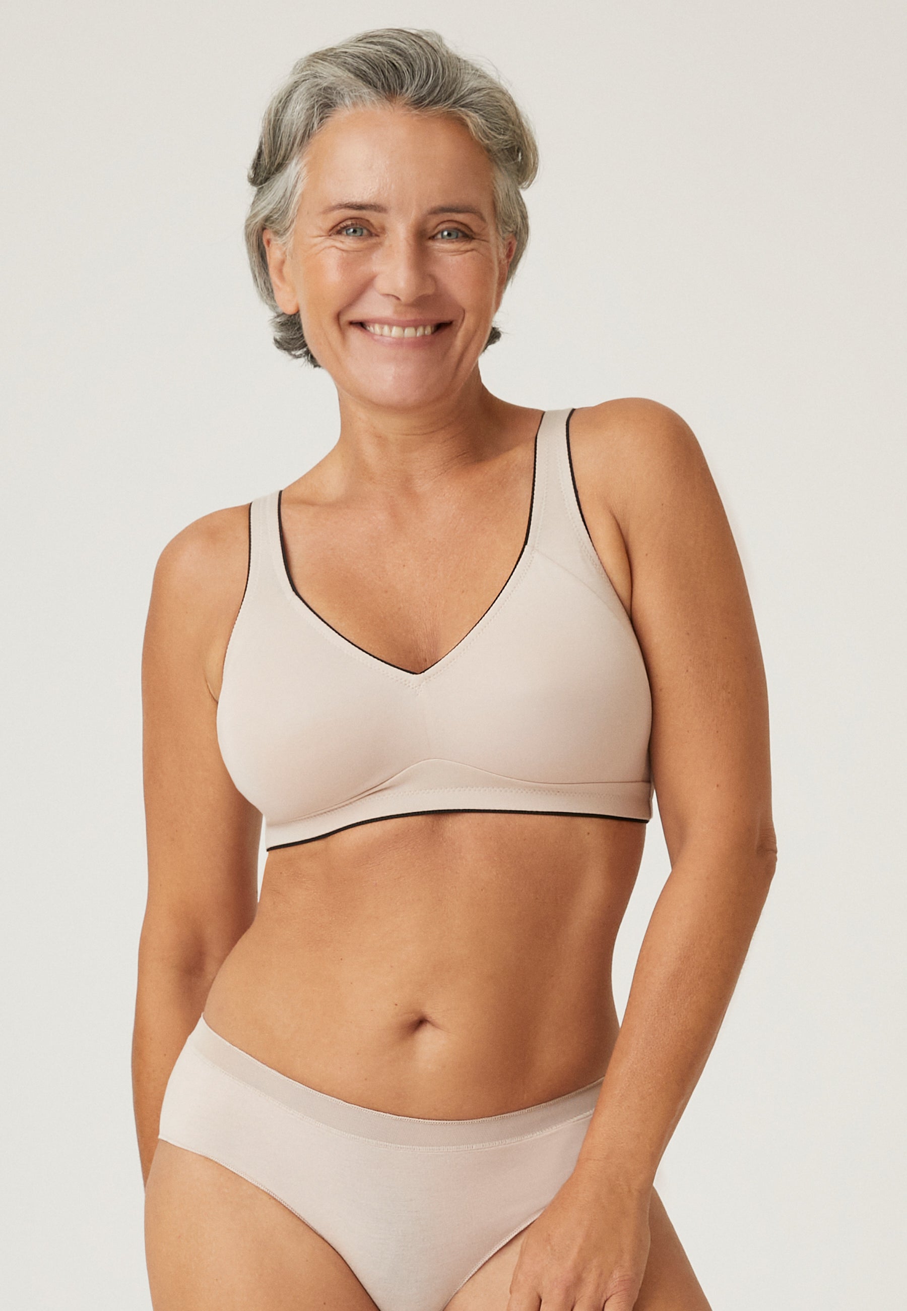 Naturana Cotton Wireless Moulded Bra With Comfort Staps (A–D 36–46) 86020