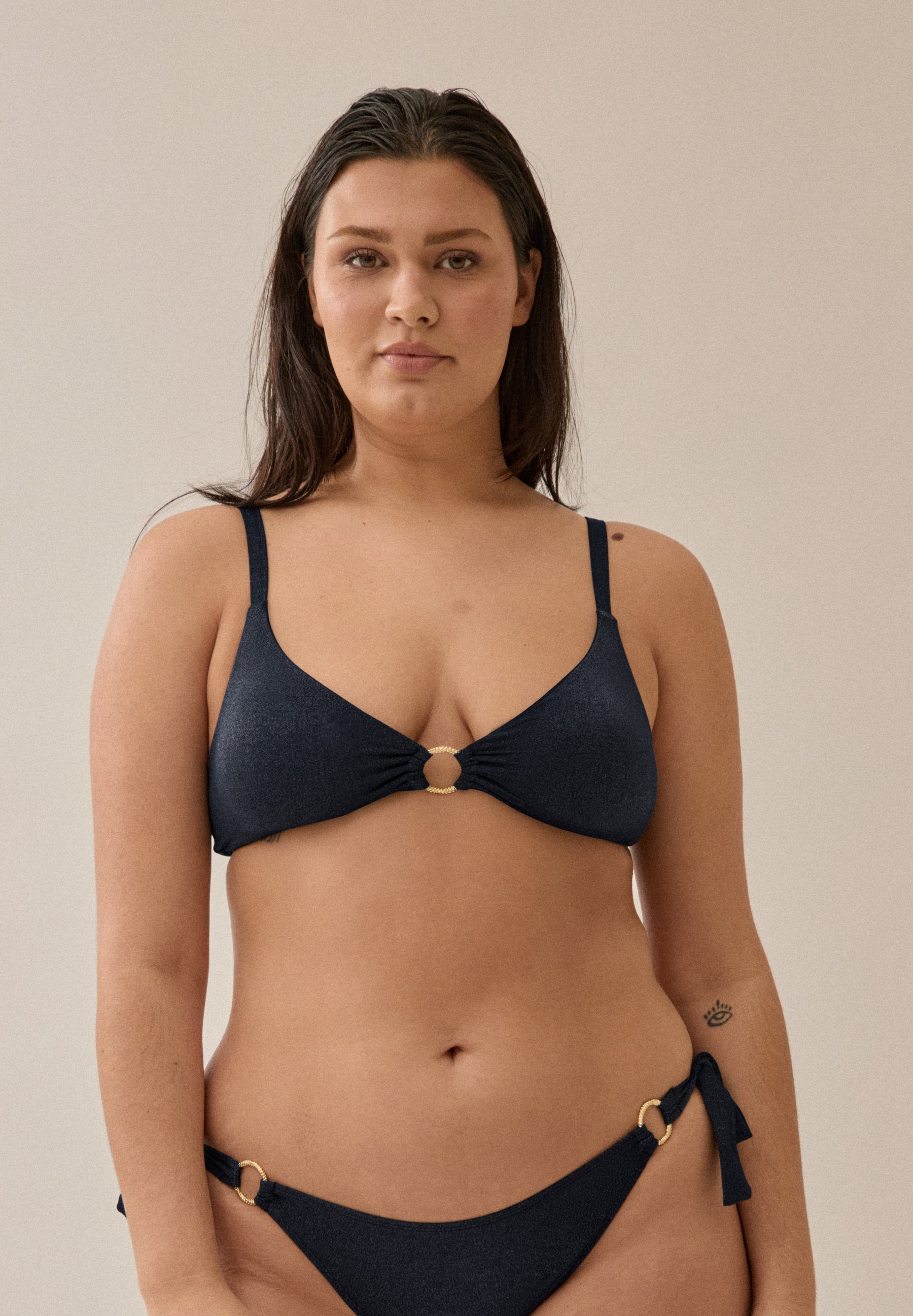 Schalen Bikini Top in Triangelform - Black Glam